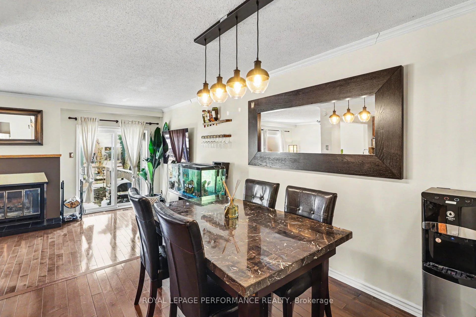 Photo 10 of 7004 Bilberry Drive, Ottawa, Convent Glen North — HOMEH