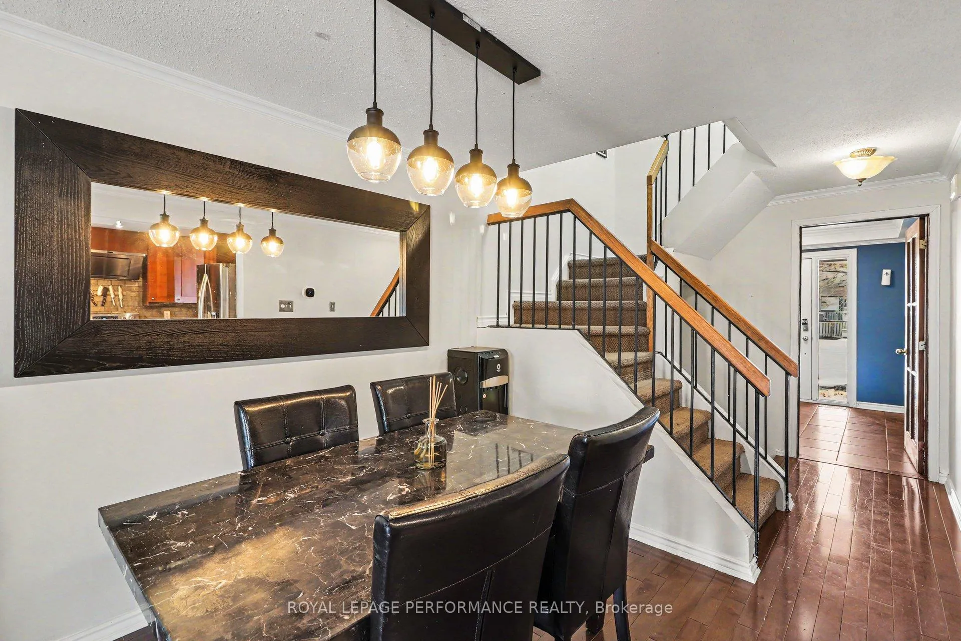 Photo 11 of 7004 Bilberry Drive, Ottawa, Convent Glen North — HOMEH