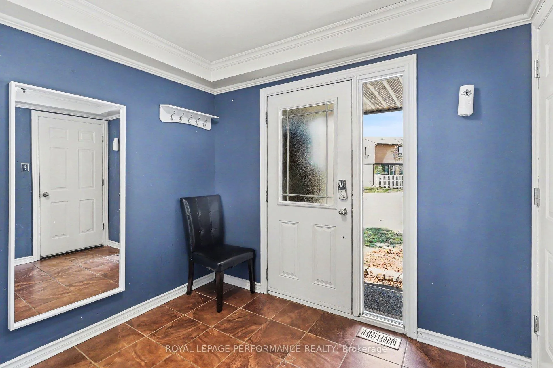 Photo 26 of 7004 Bilberry Drive, Ottawa, Convent Glen North — HOMEH
