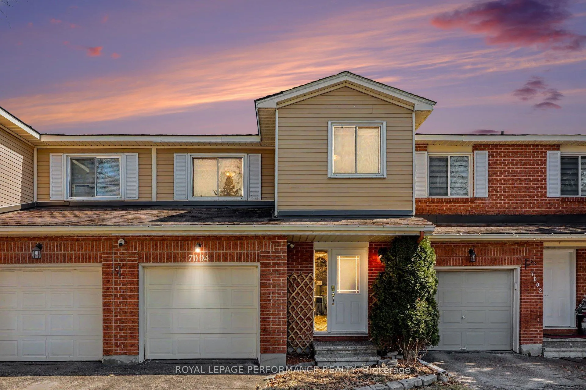 Photo 39 of 7004 Bilberry Drive, Ottawa, Convent Glen North — HOMEH
