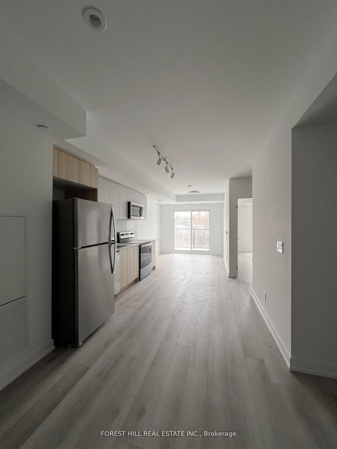Photo 3 of Unit 604, 2000 Bathurst Street, Toronto, Humewood-Cedarvale — HOMEH