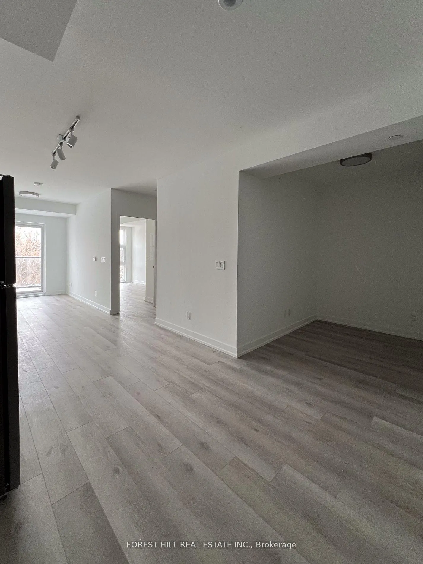 Photo 7 of Unit 604, 2000 Bathurst Street, Toronto, Humewood-Cedarvale — HOMEH
