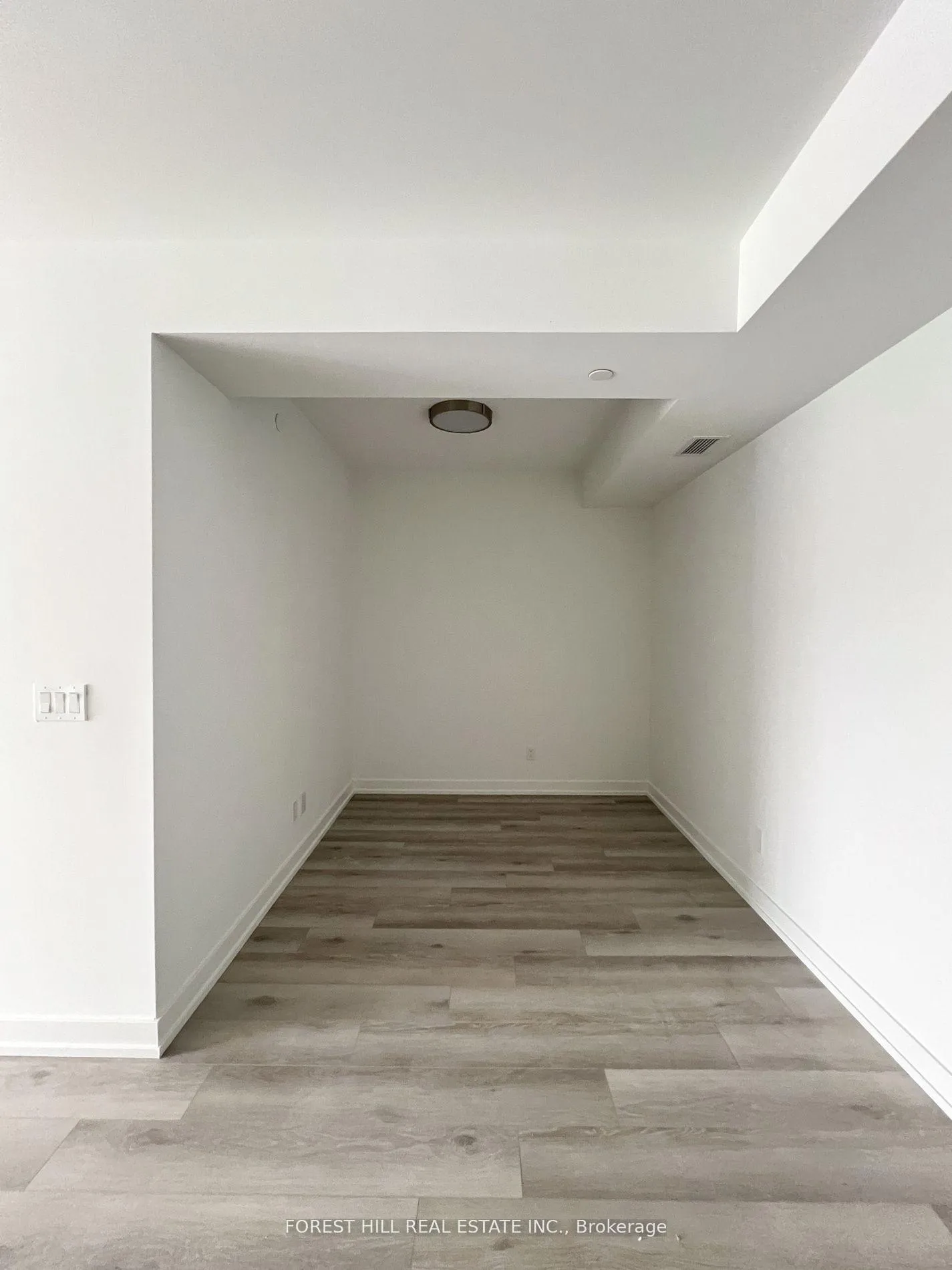 Photo 8 of Unit 604, 2000 Bathurst Street, Toronto, Humewood-Cedarvale — HOMEH