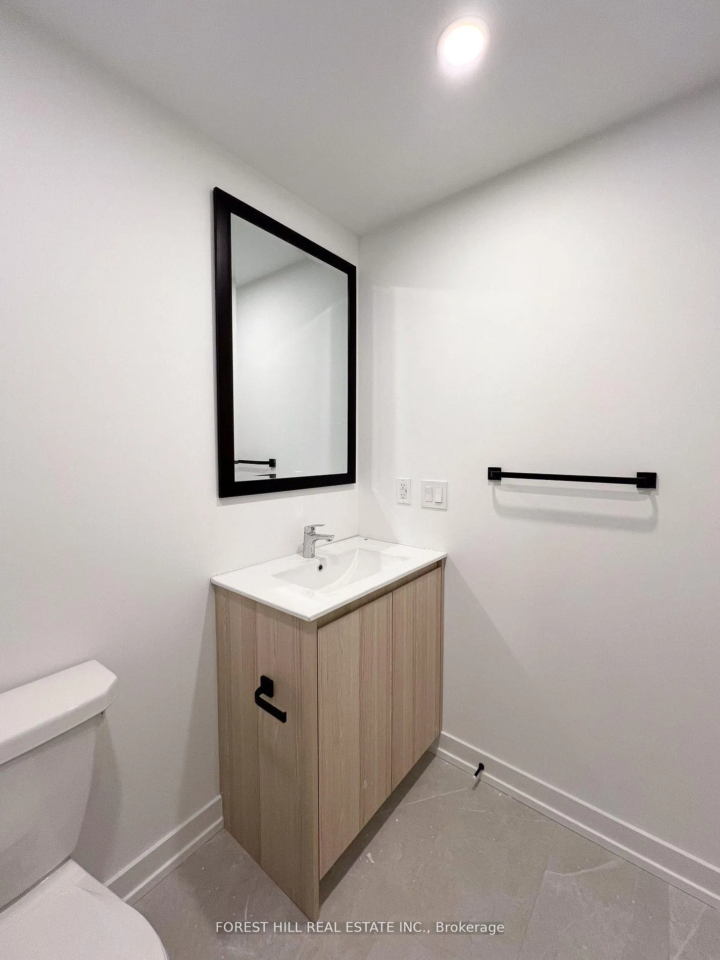 Photo 12 of Unit 604, 2000 Bathurst Street, Toronto, Humewood-Cedarvale — HOMEH