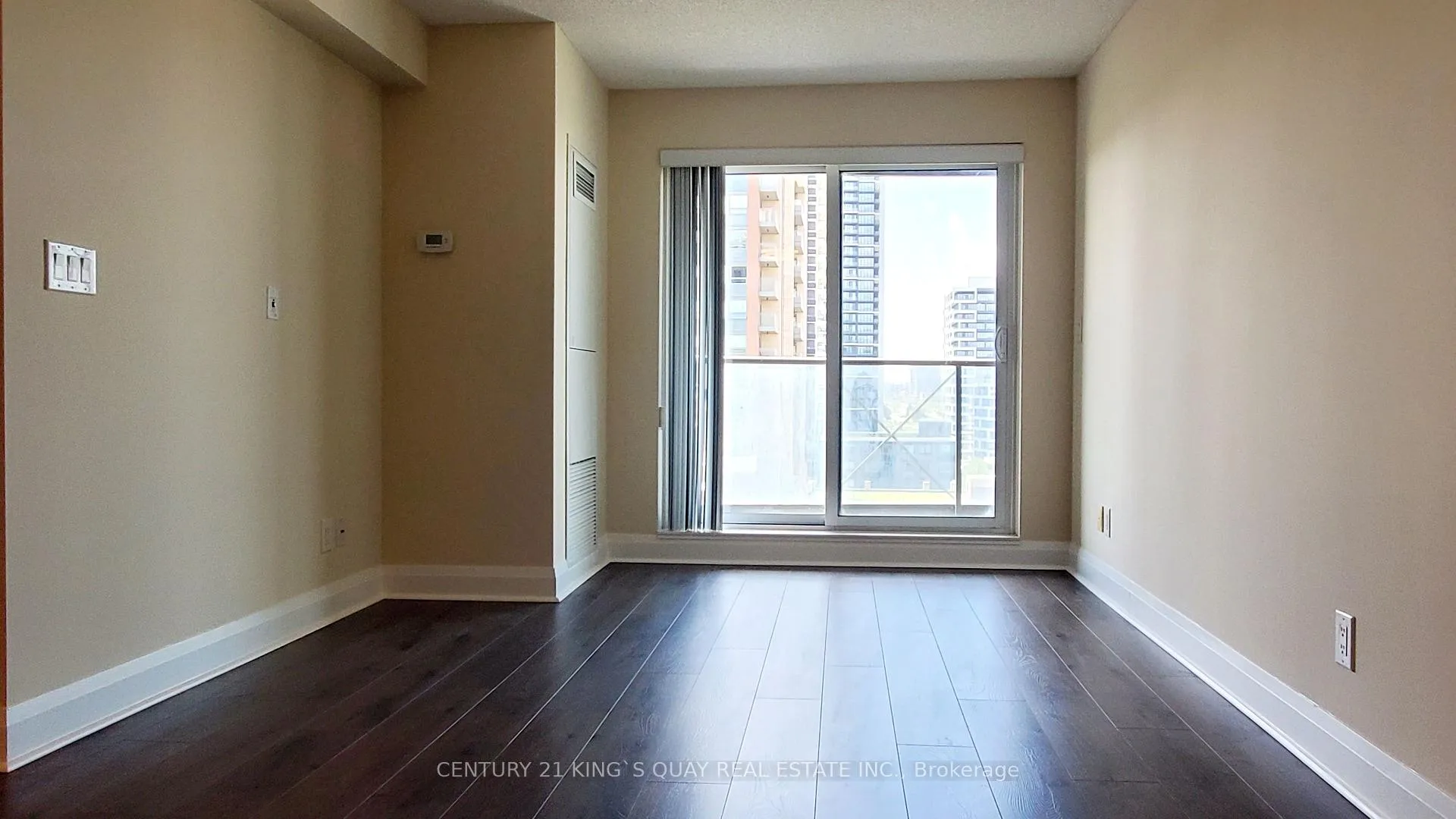 Photo 7 of Unit 1205, 1 Uptown Drive, Markham, Unionville — HOMEH