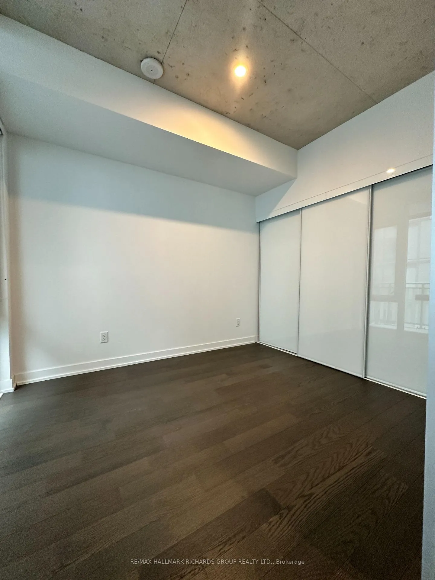 Photo 7 of Unit 1001, 45 Baseball Place, Toronto, South Riverdale — HOMEH
