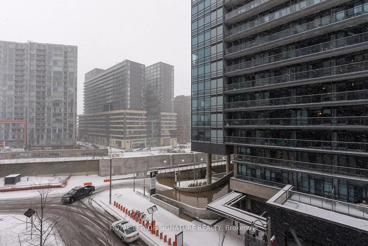 Photo 2 of Unit 507, 20 Joe Shuster Way, Toronto, Niagara — HOMEH