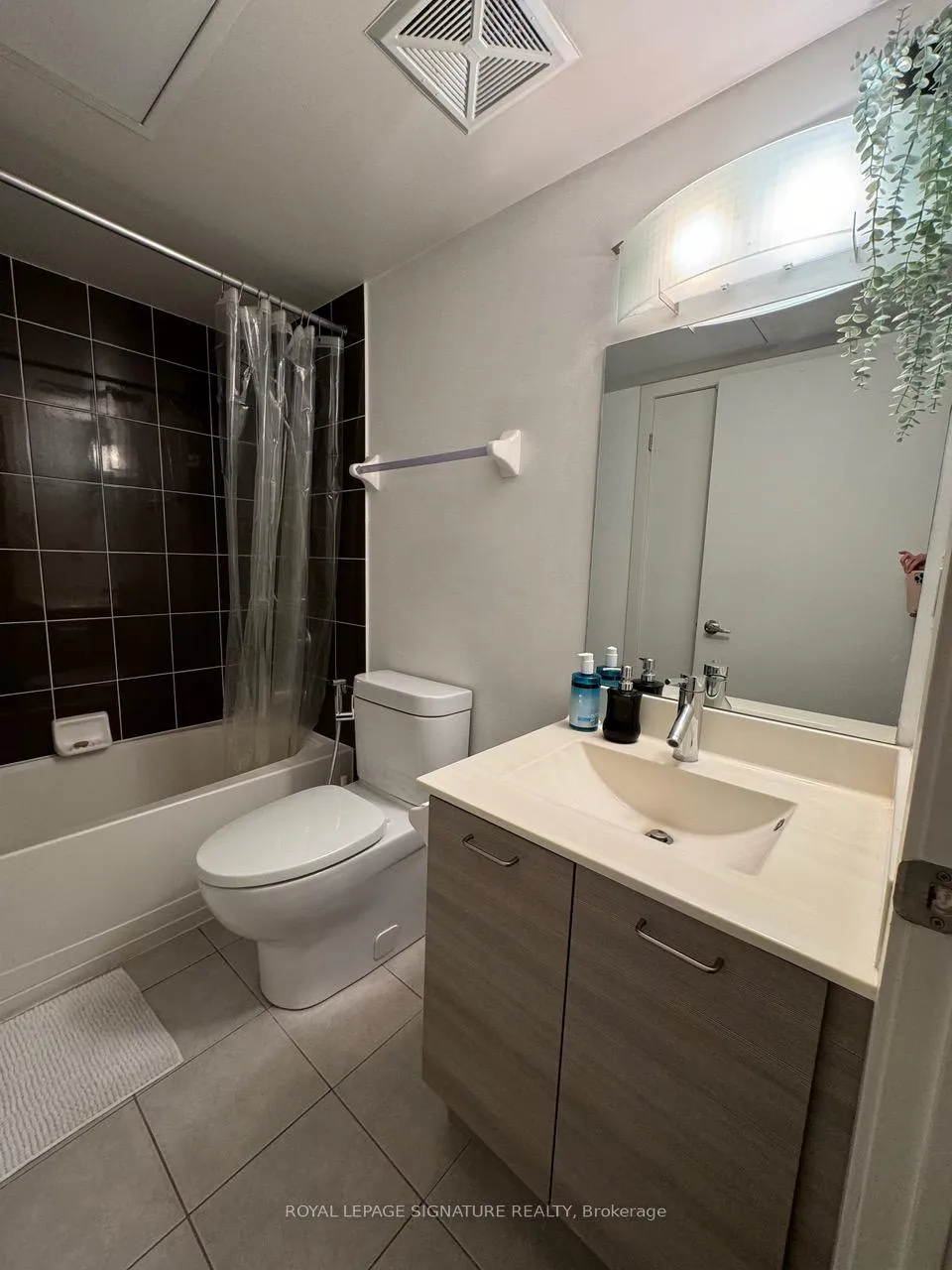 Photo 15 of Unit 507, 20 Joe Shuster Way, Toronto, Niagara — HOMEH