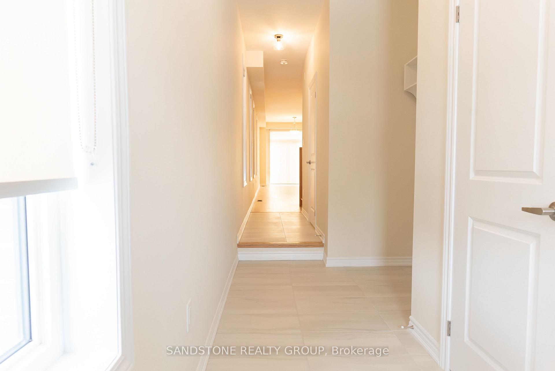 Photo 16 of 1424 Almonte Drive, Burlington, Tyandaga — HOMEH