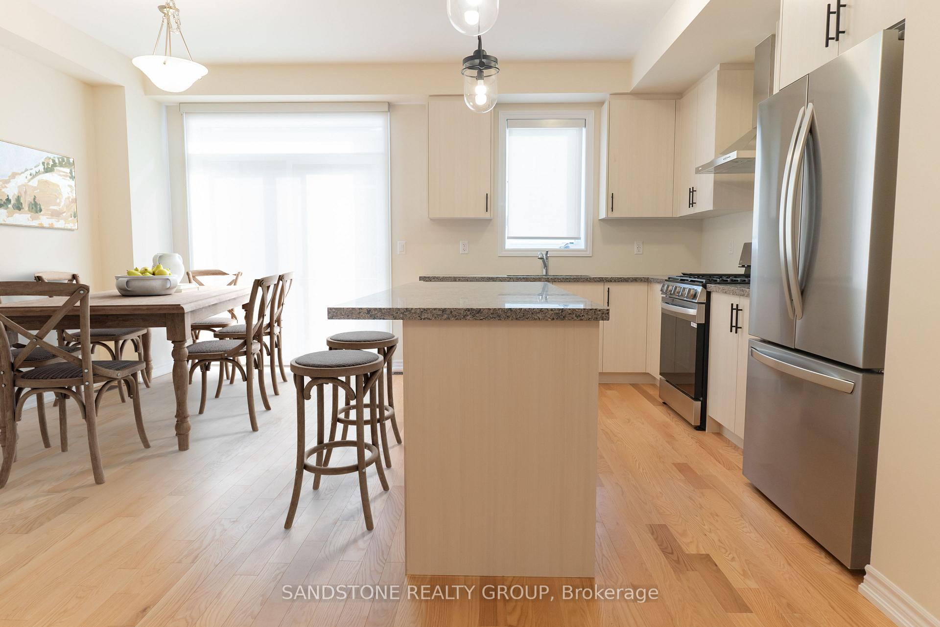 Photo 8 of 1424 Almonte Drive, Burlington, Tyandaga — HOMEH