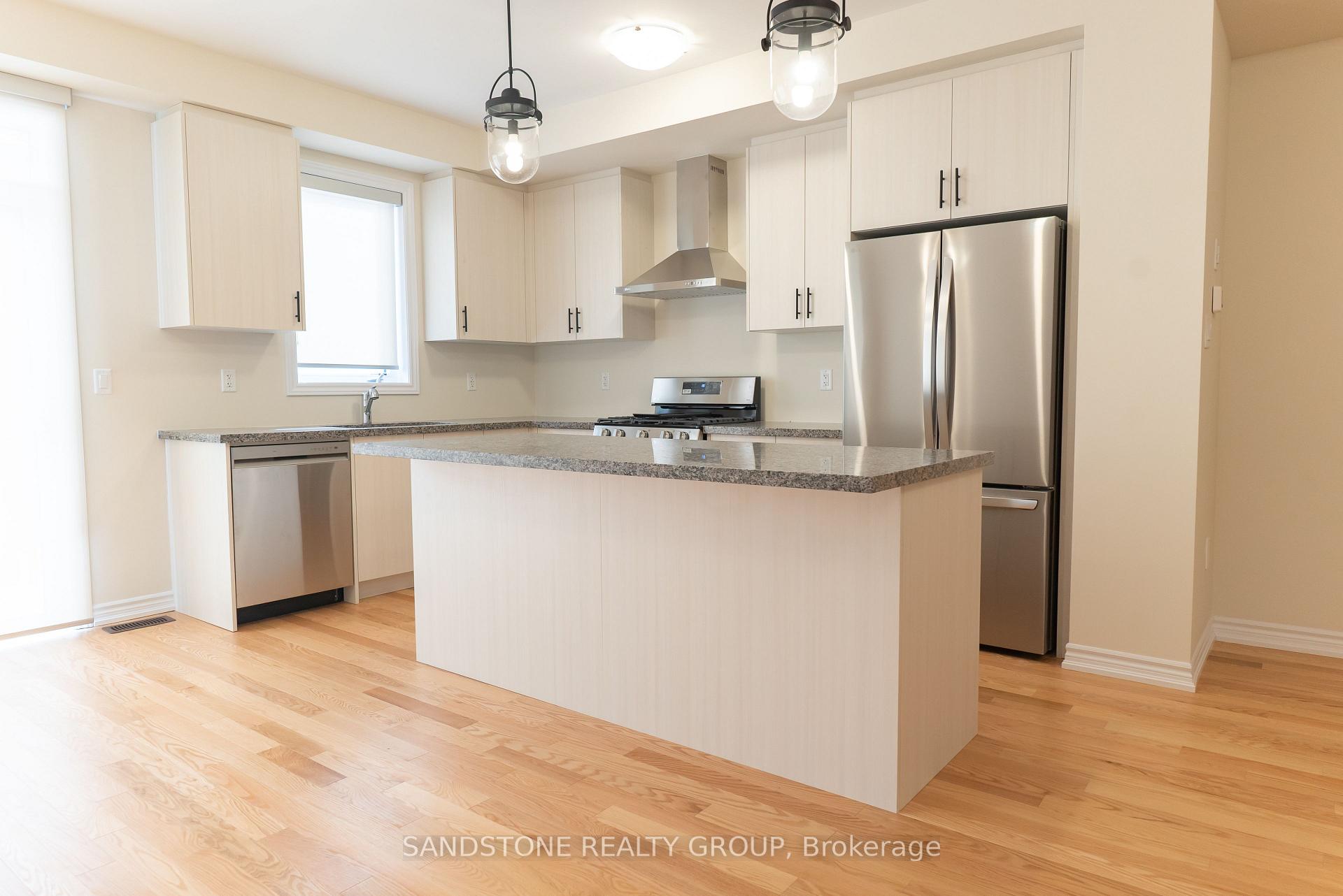 Photo 11 of 1424 Almonte Drive, Burlington, Tyandaga — HOMEH