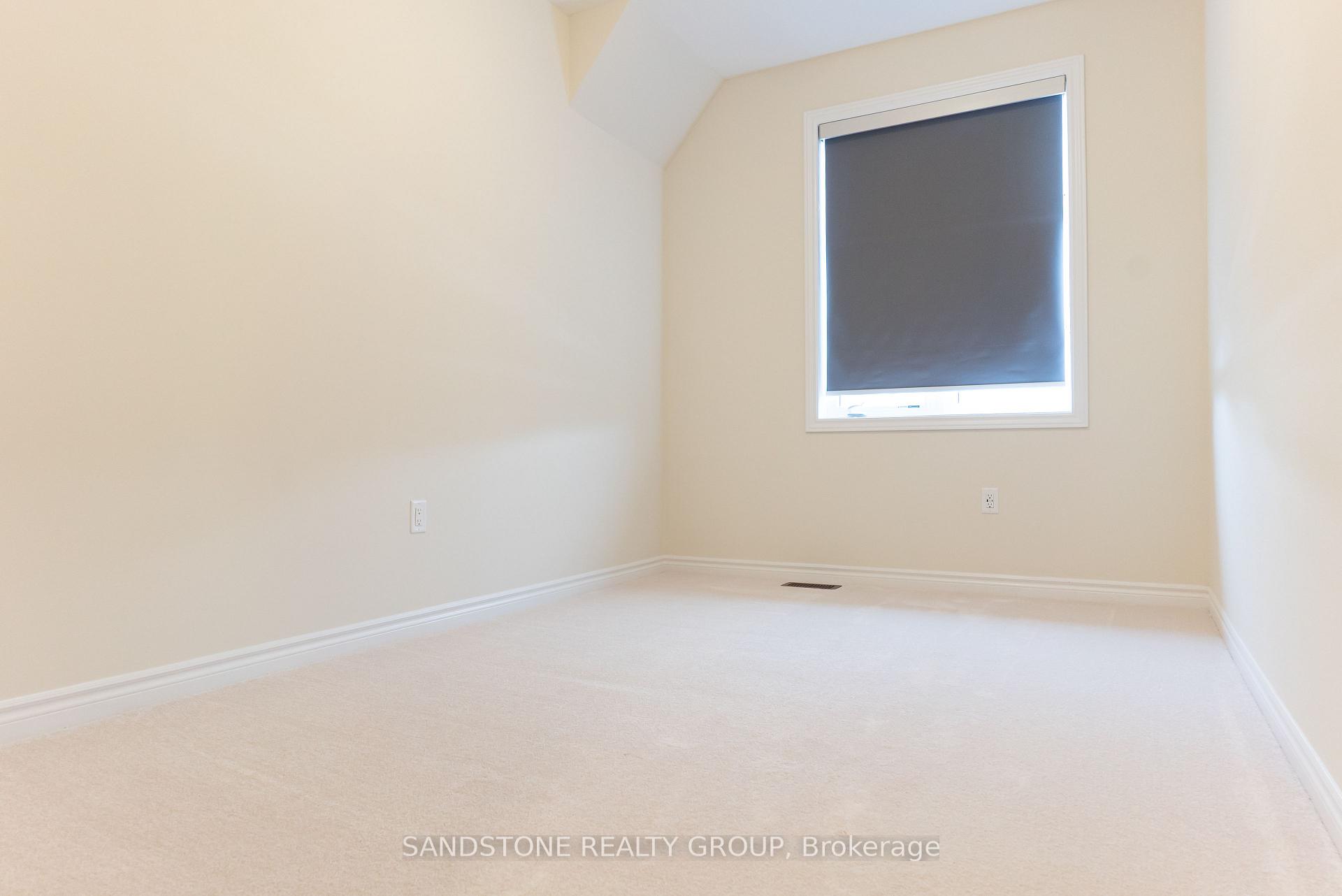 Photo 23 of 1424 Almonte Drive, Burlington, Tyandaga — HOMEH