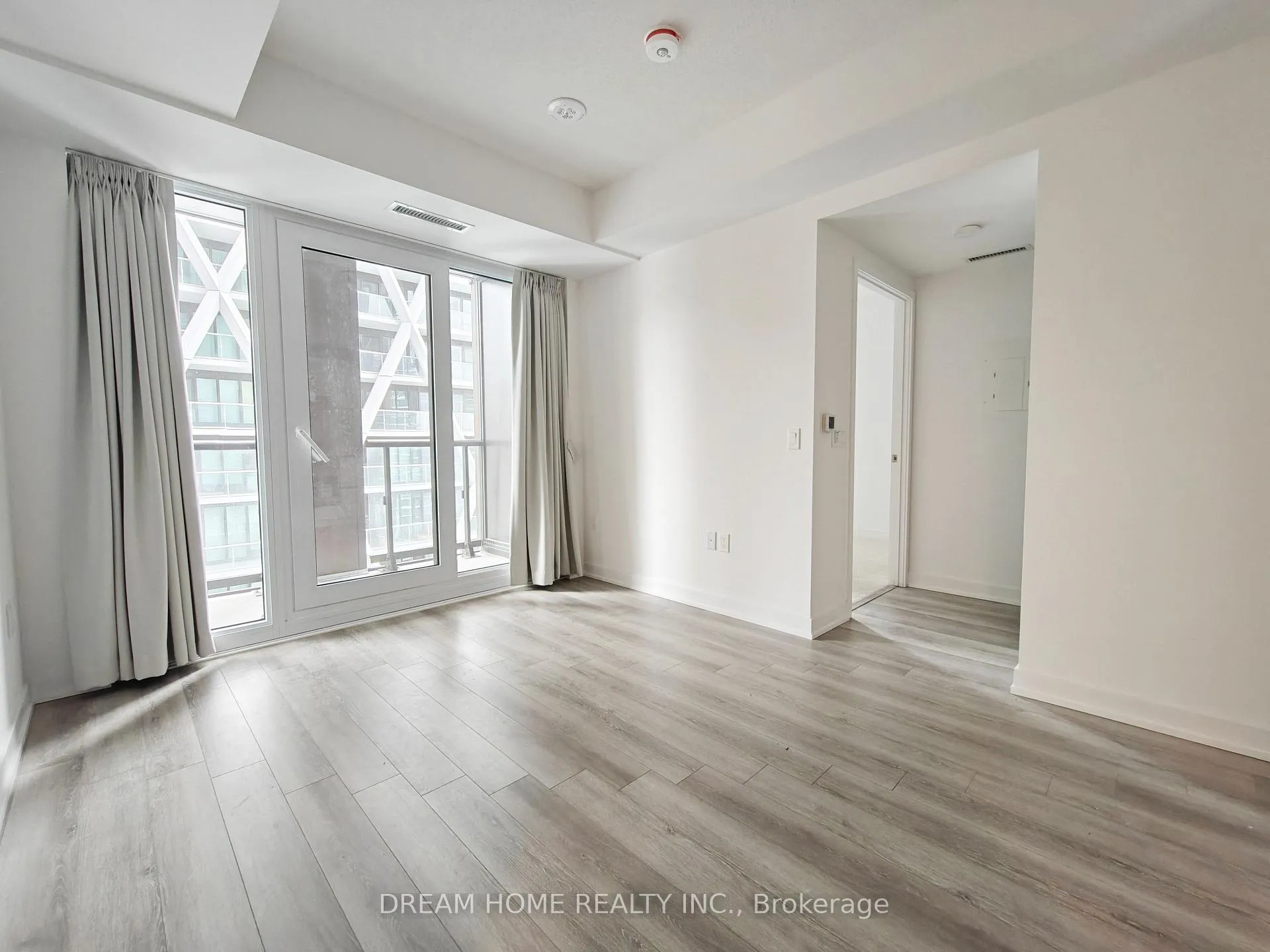 Photo 6 of Unit 2306, 238 Simcoe Street, Toronto, Kensington-Chinatown — HOMEH