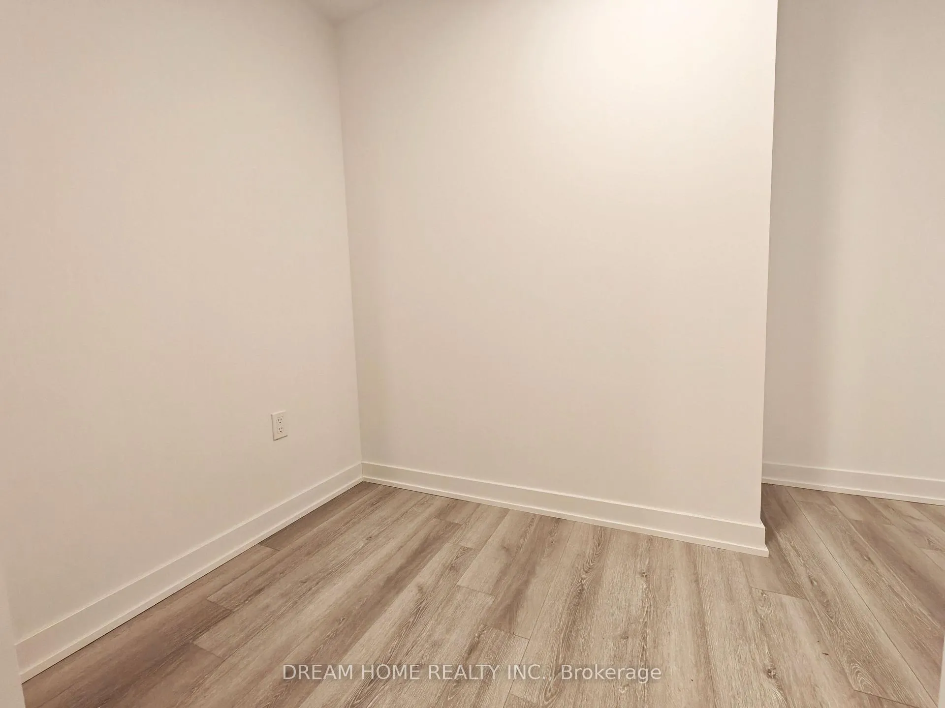Photo 8 of Unit 2306, 238 Simcoe Street, Toronto, Kensington-Chinatown — HOMEH
