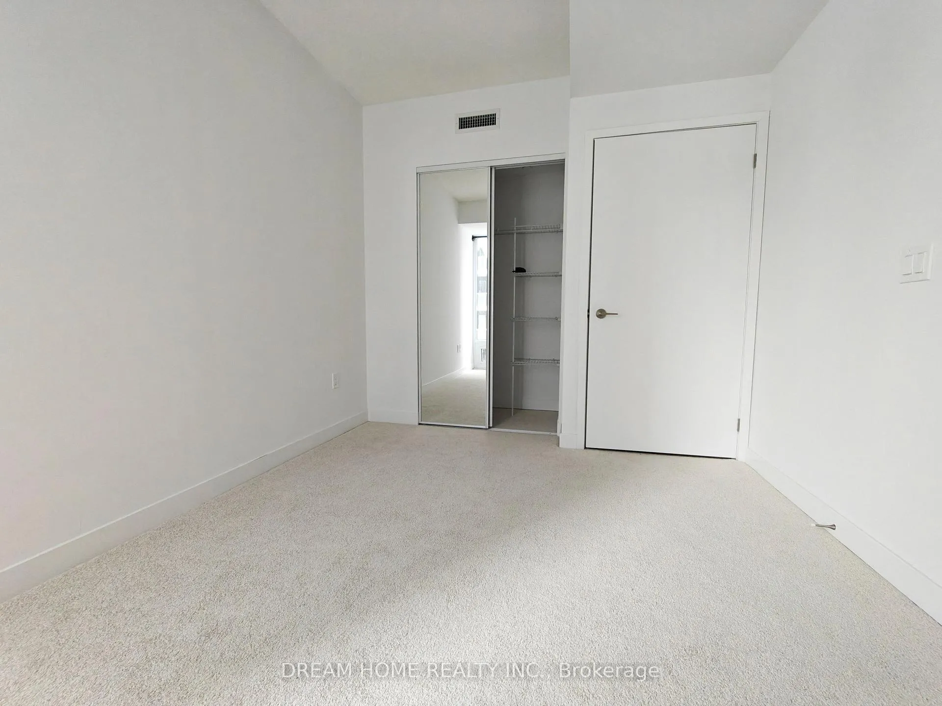 Photo 10 of Unit 2306, 238 Simcoe Street, Toronto, Kensington-Chinatown — HOMEH