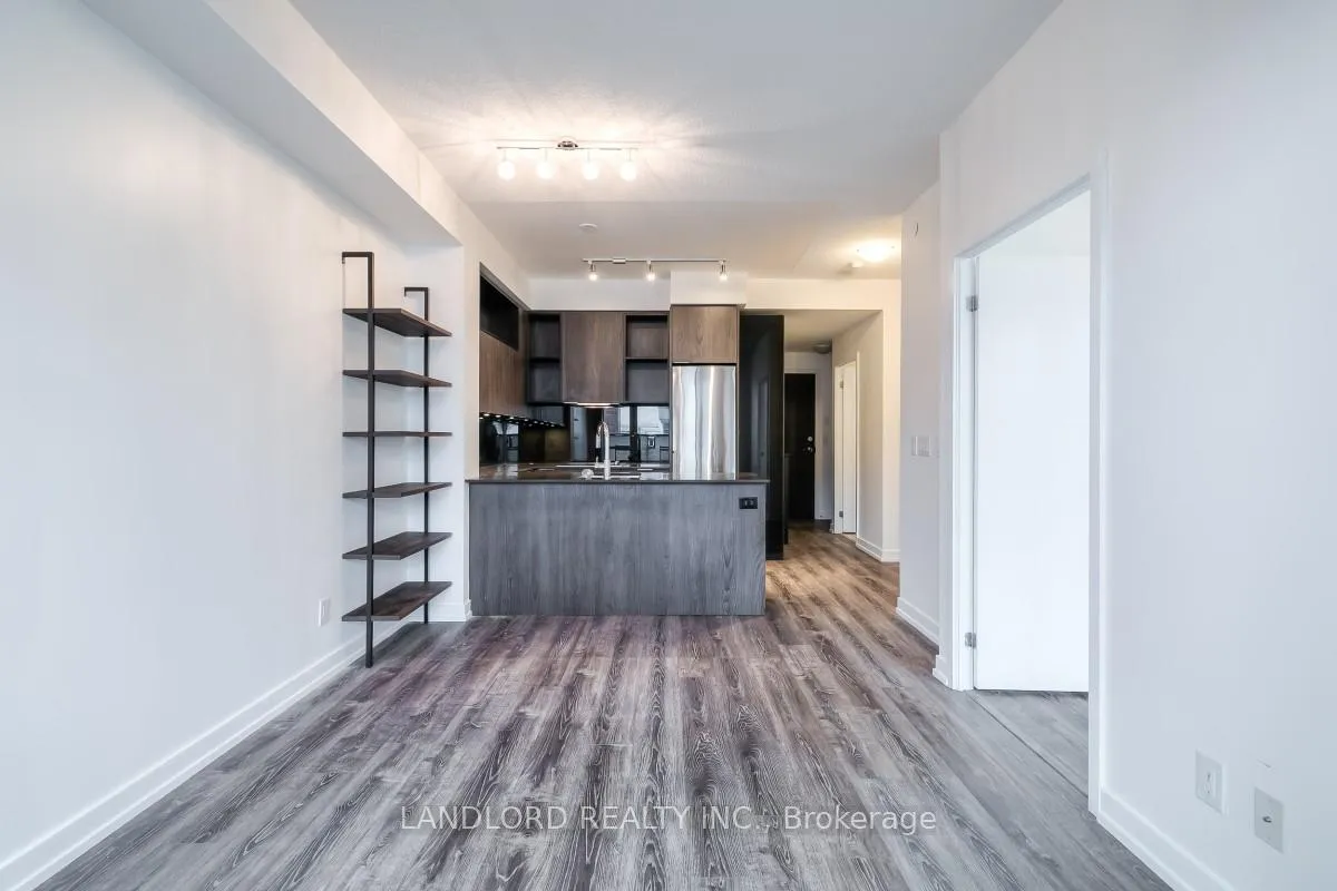 Photo 6 of Unit 812, 200 Sackville Street, Toronto, Regent Park — HOMEH