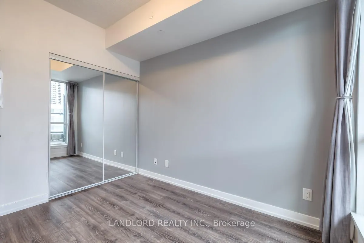 Photo 11 of Unit 812, 200 Sackville Street, Toronto, Regent Park — HOMEH