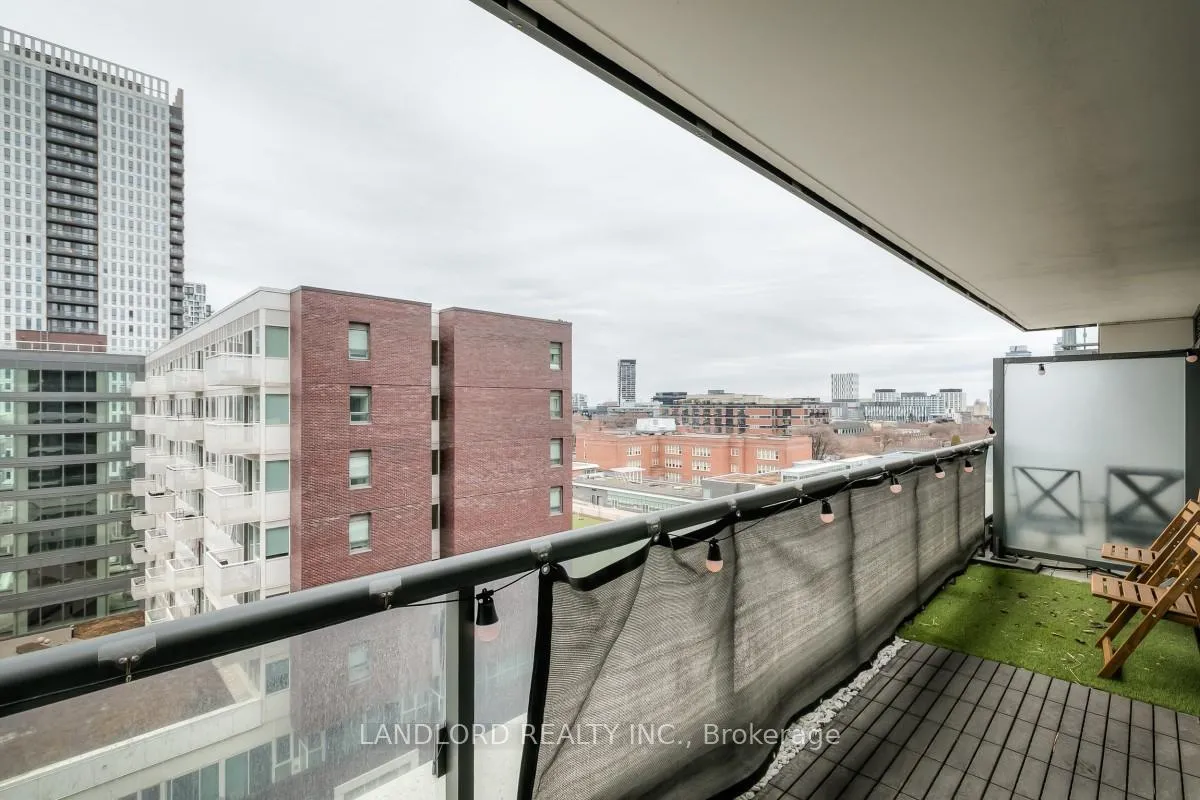 Photo 16 of Unit 812, 200 Sackville Street, Toronto, Regent Park — HOMEH