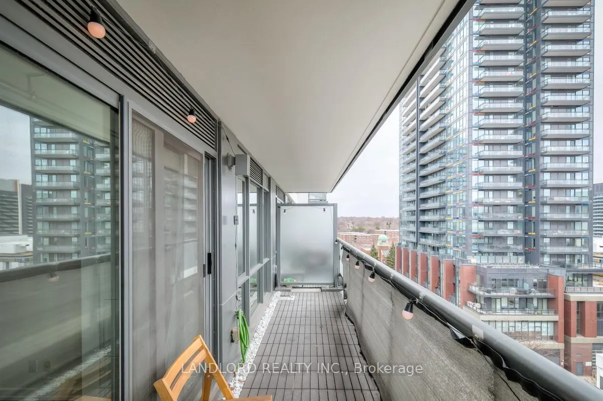 Photo 17 of Unit 812, 200 Sackville Street, Toronto, Regent Park — HOMEH