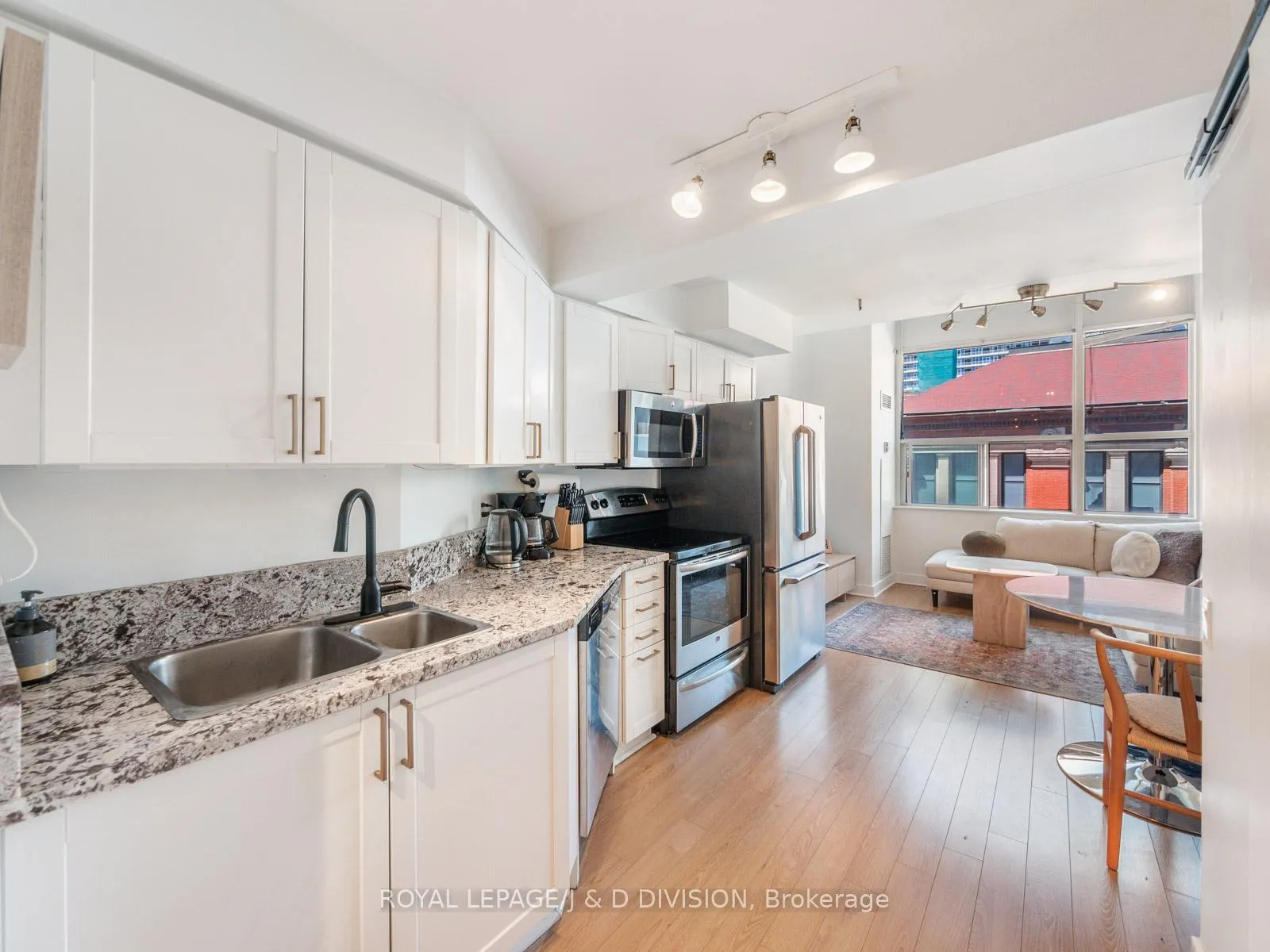 Photo 9 of Unit 308, 77 Lombard Street, Toronto, Church-Yonge Corridor — HOMEH