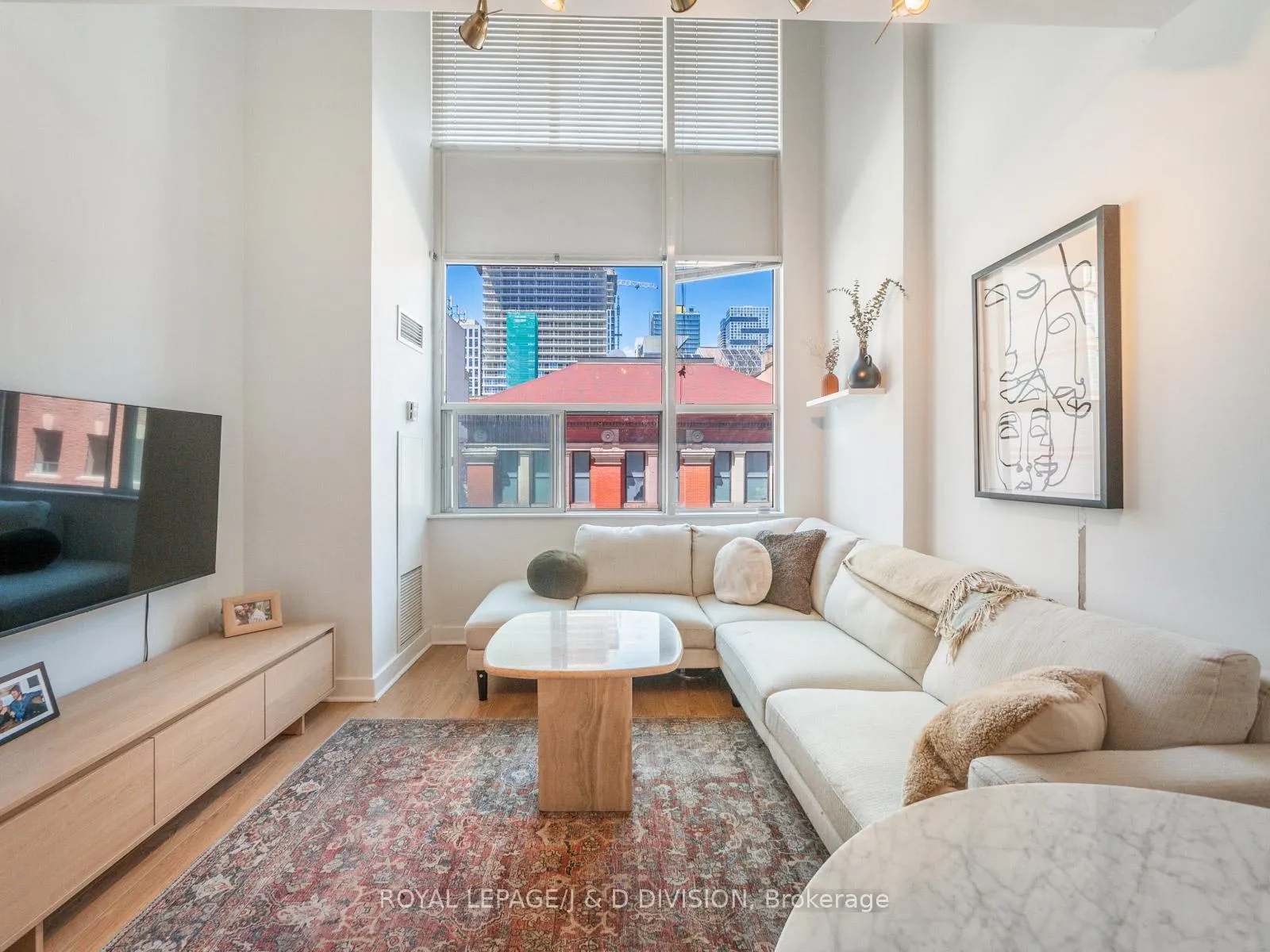 Photo 13 of Unit 308, 77 Lombard Street, Toronto, Church-Yonge Corridor — HOMEH