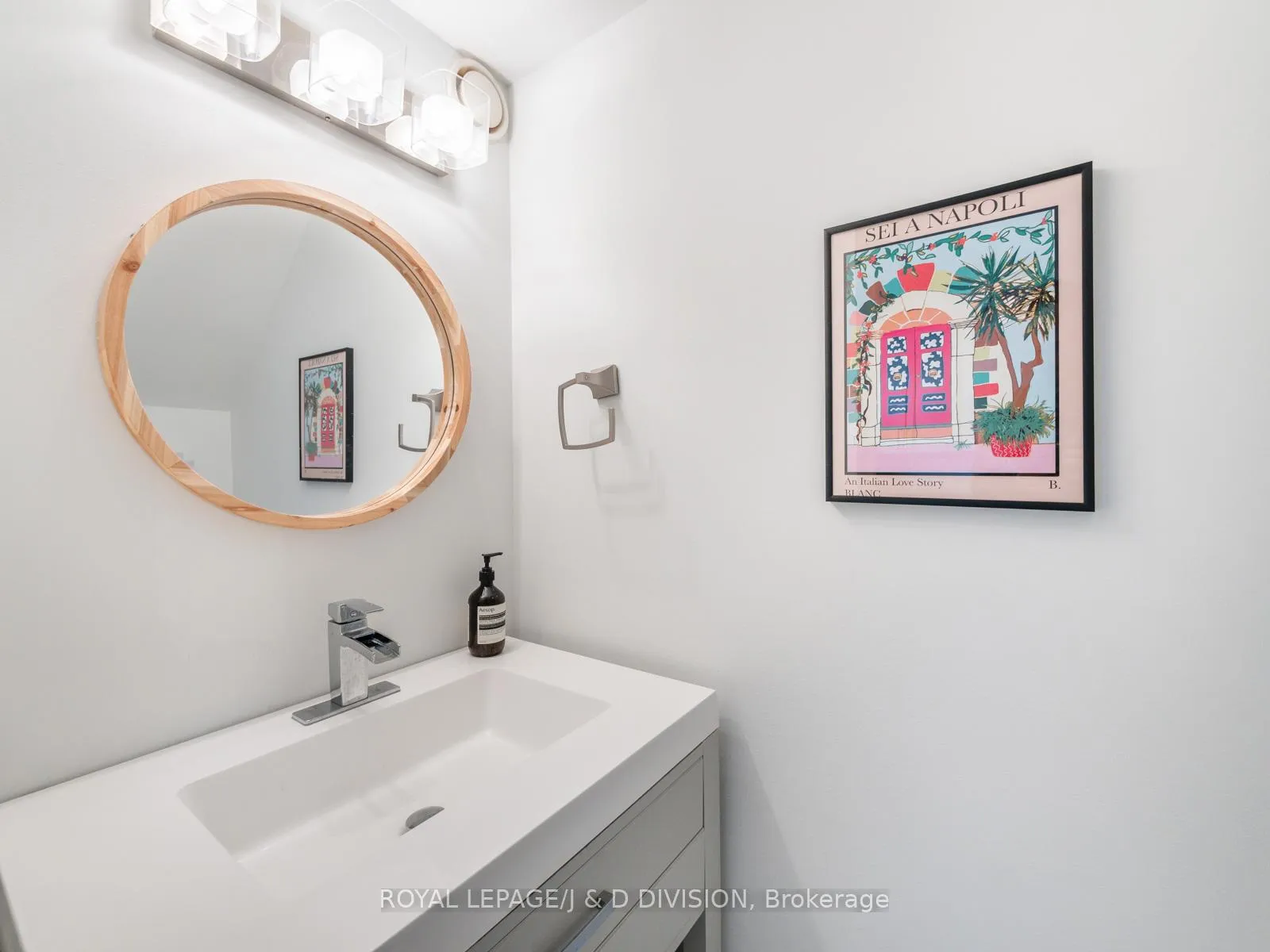 Photo 17 of Unit 308, 77 Lombard Street, Toronto, Church-Yonge Corridor — HOMEH