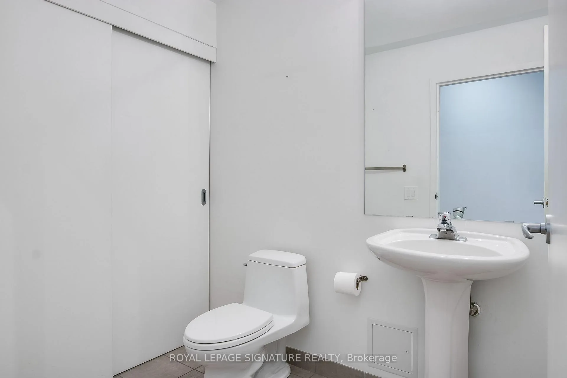 Photo 13 of Unit 201, 993 Queen Street W, Toronto, Trinity-Bellwoods — HOMEH
