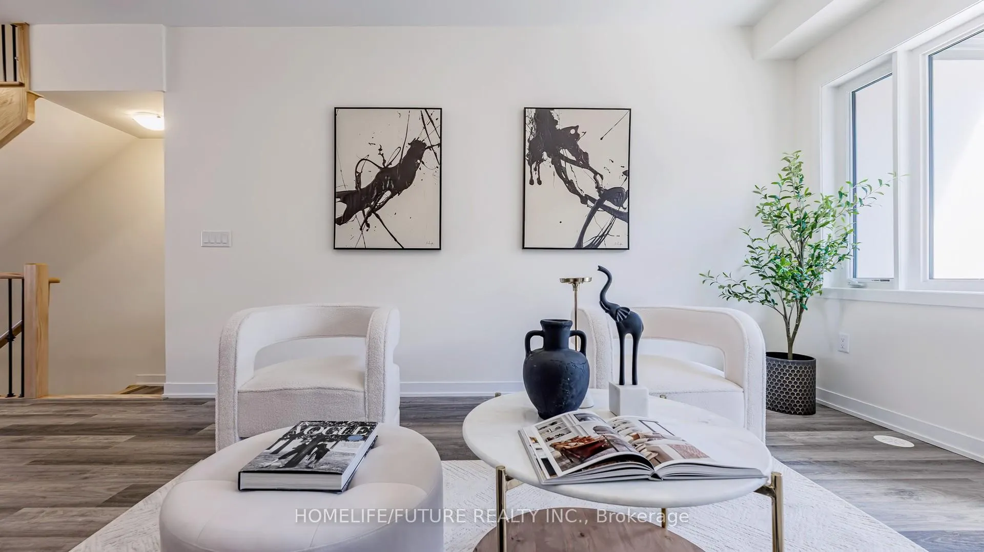 Photo 8 of Unit 807, 1695 Dersan Street, Pickering, Duffin Heights — HOMEH