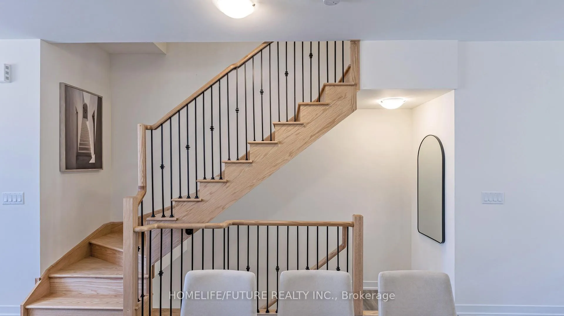 Photo 10 of Unit 807, 1695 Dersan Street, Pickering, Duffin Heights — HOMEH