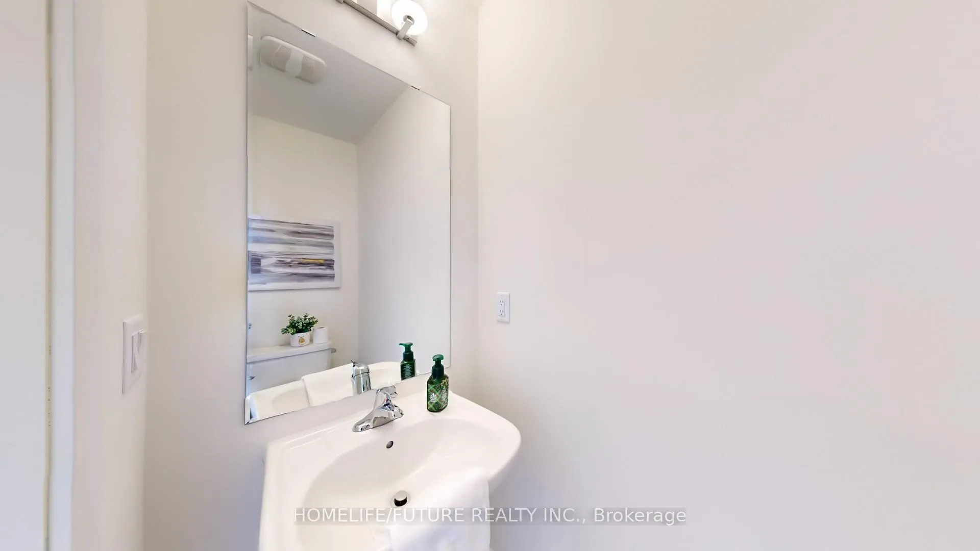 Photo 19 of Unit 807, 1695 Dersan Street, Pickering, Duffin Heights — HOMEH