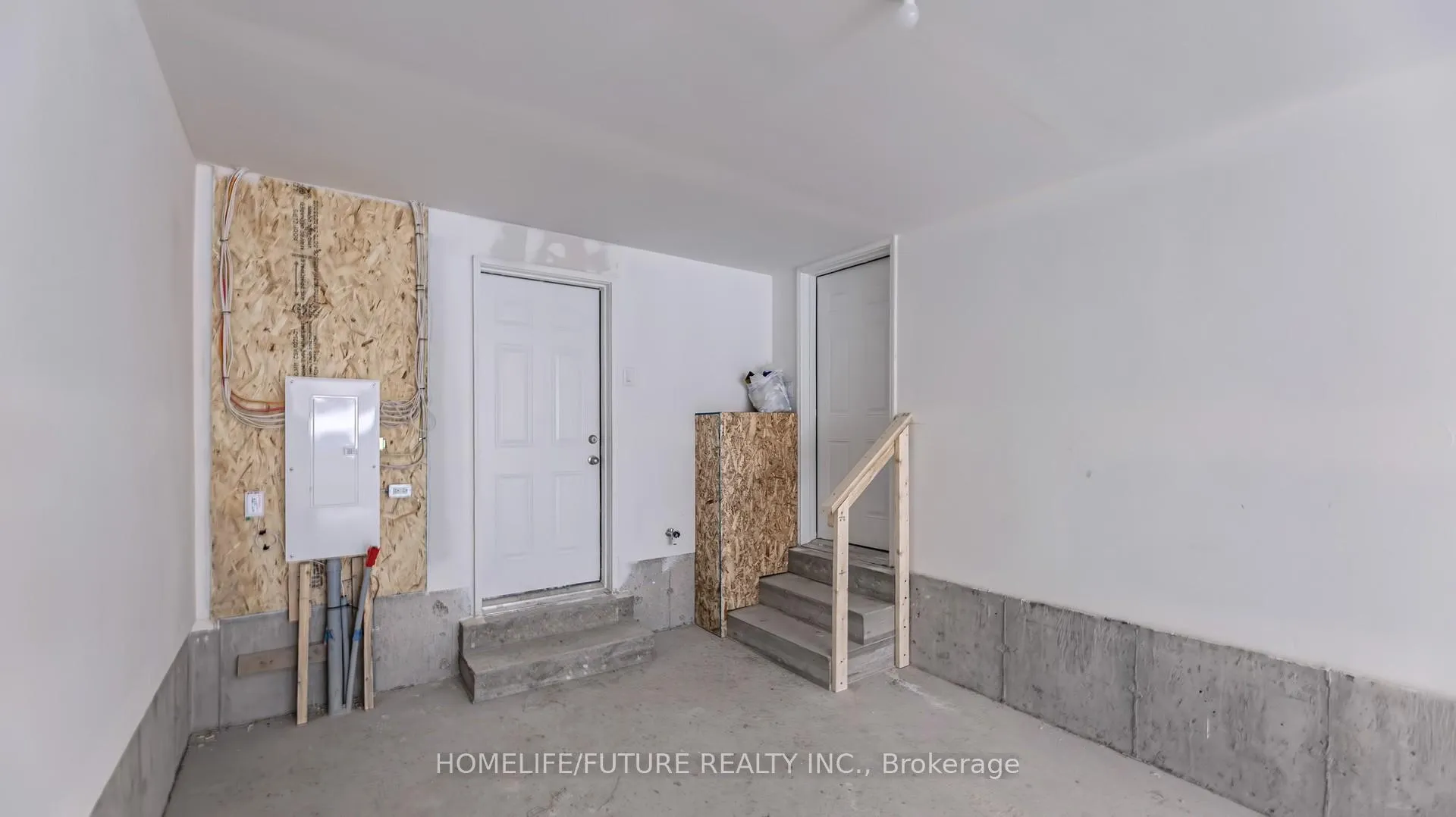Photo 44 of Unit 807, 1695 Dersan Street, Pickering, Duffin Heights — HOMEH