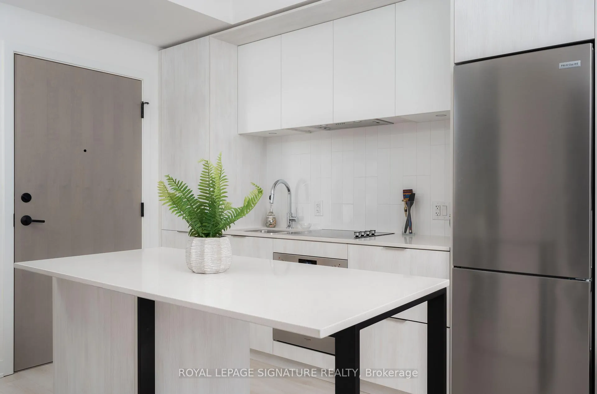 Photo 3 of Unit 1209, 130 River Street, Toronto, Regent Park — HOMEH