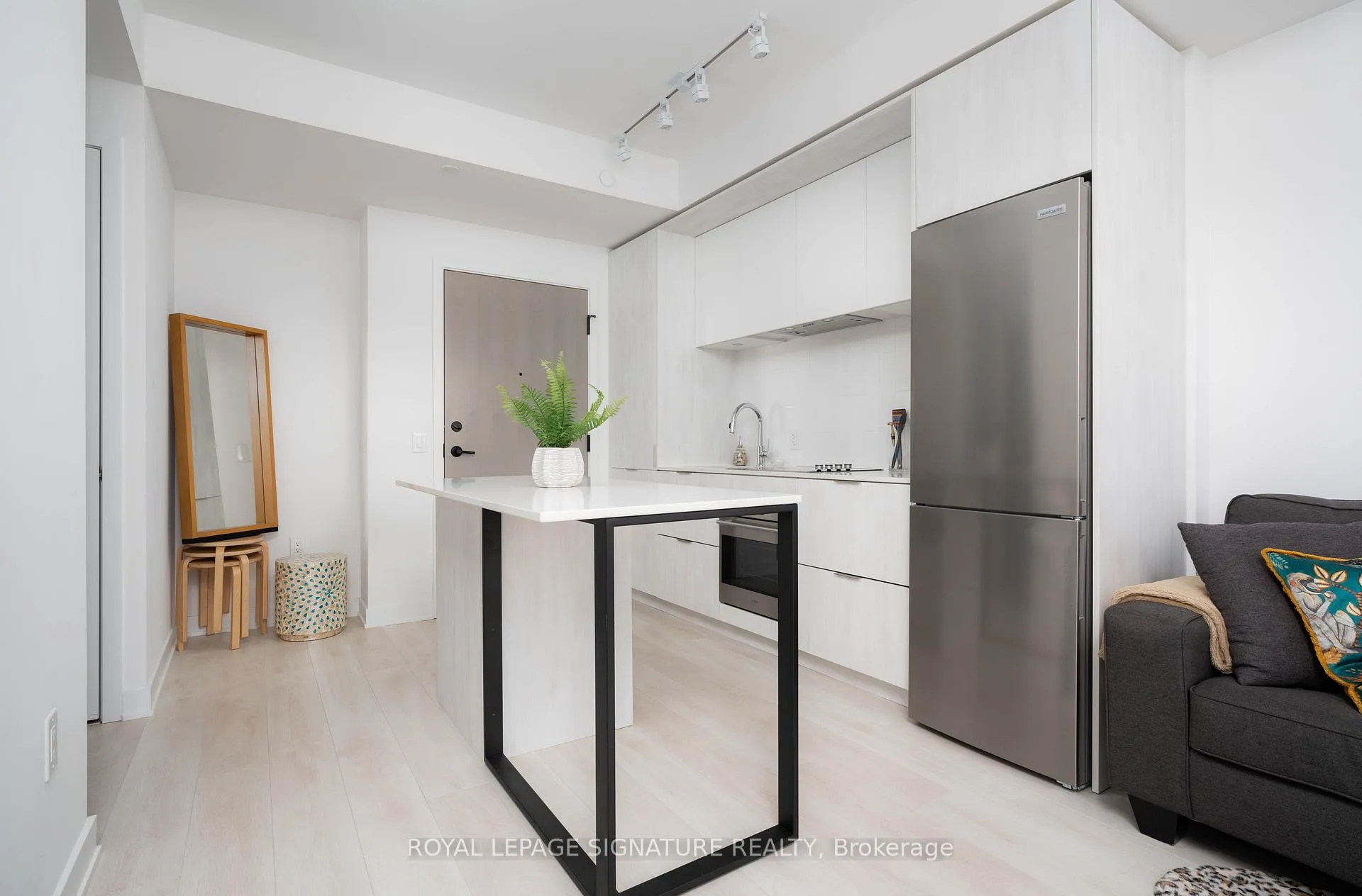 Photo 4 of Unit 1209, 130 River Street, Toronto, Regent Park — HOMEH