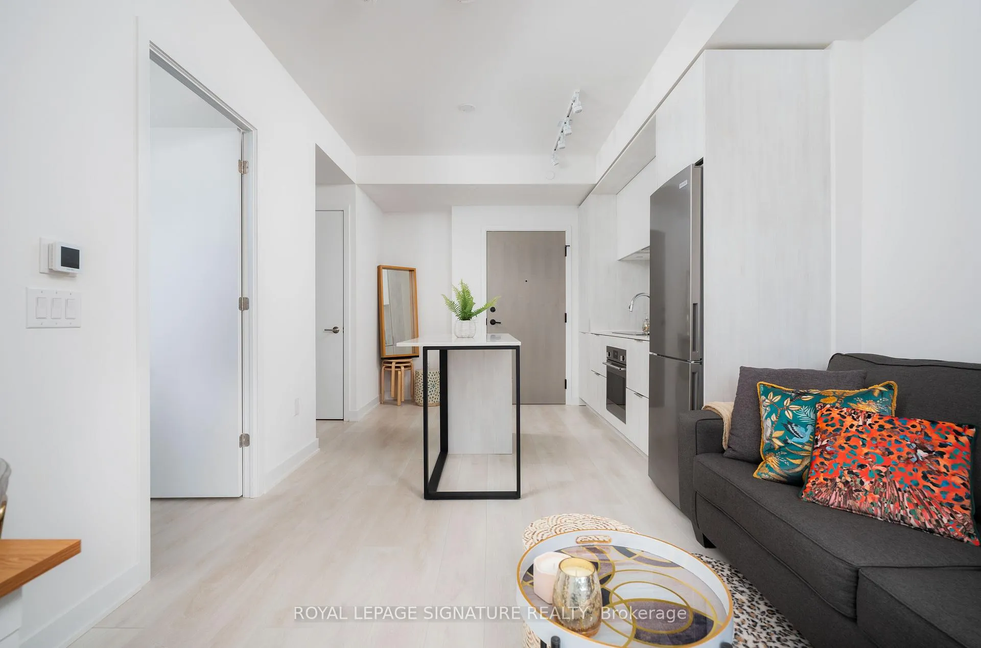 Photo 5 of Unit 1209, 130 River Street, Toronto, Regent Park — HOMEH