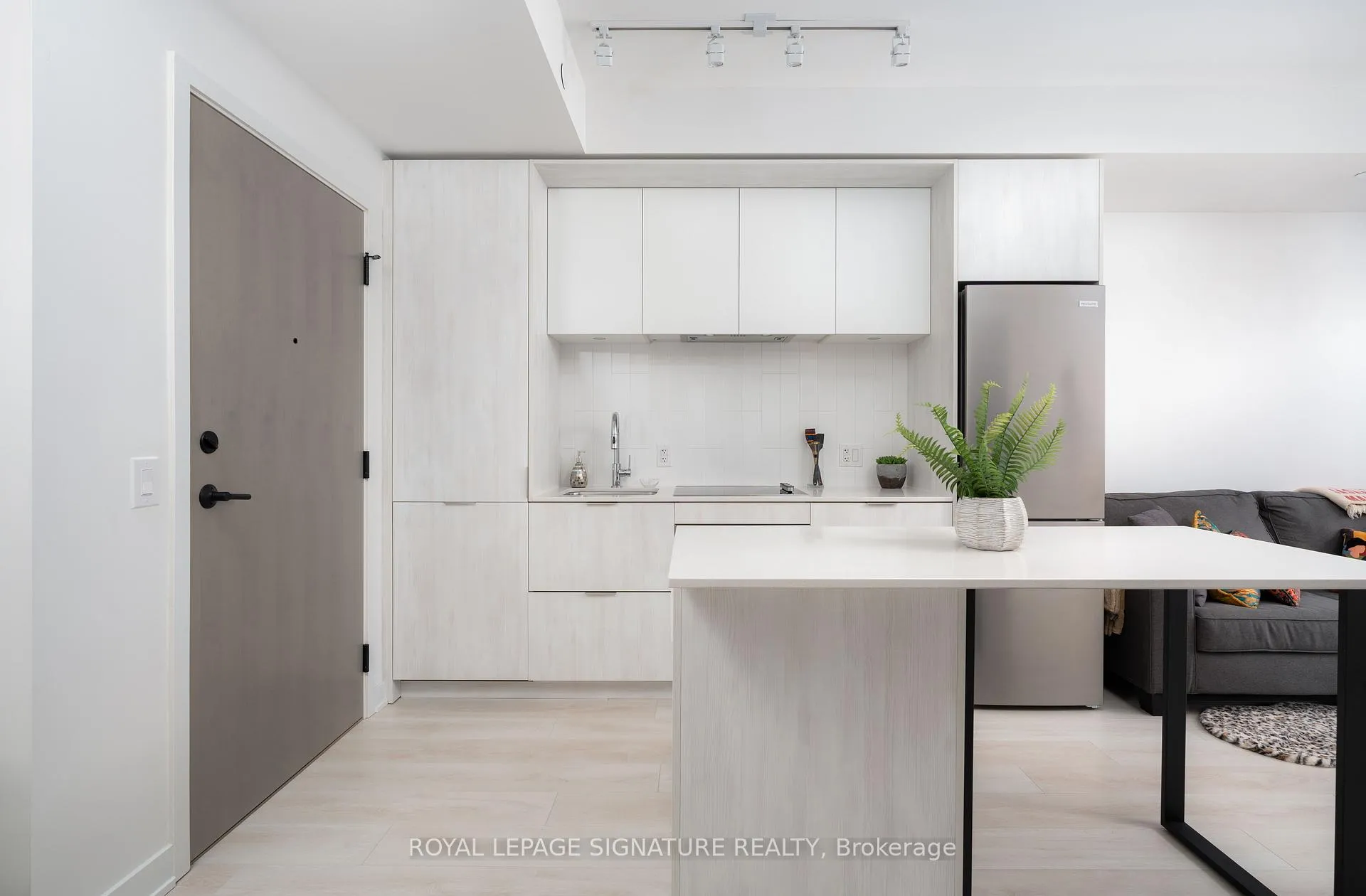 Photo 6 of Unit 1209, 130 River Street, Toronto, Regent Park — HOMEH