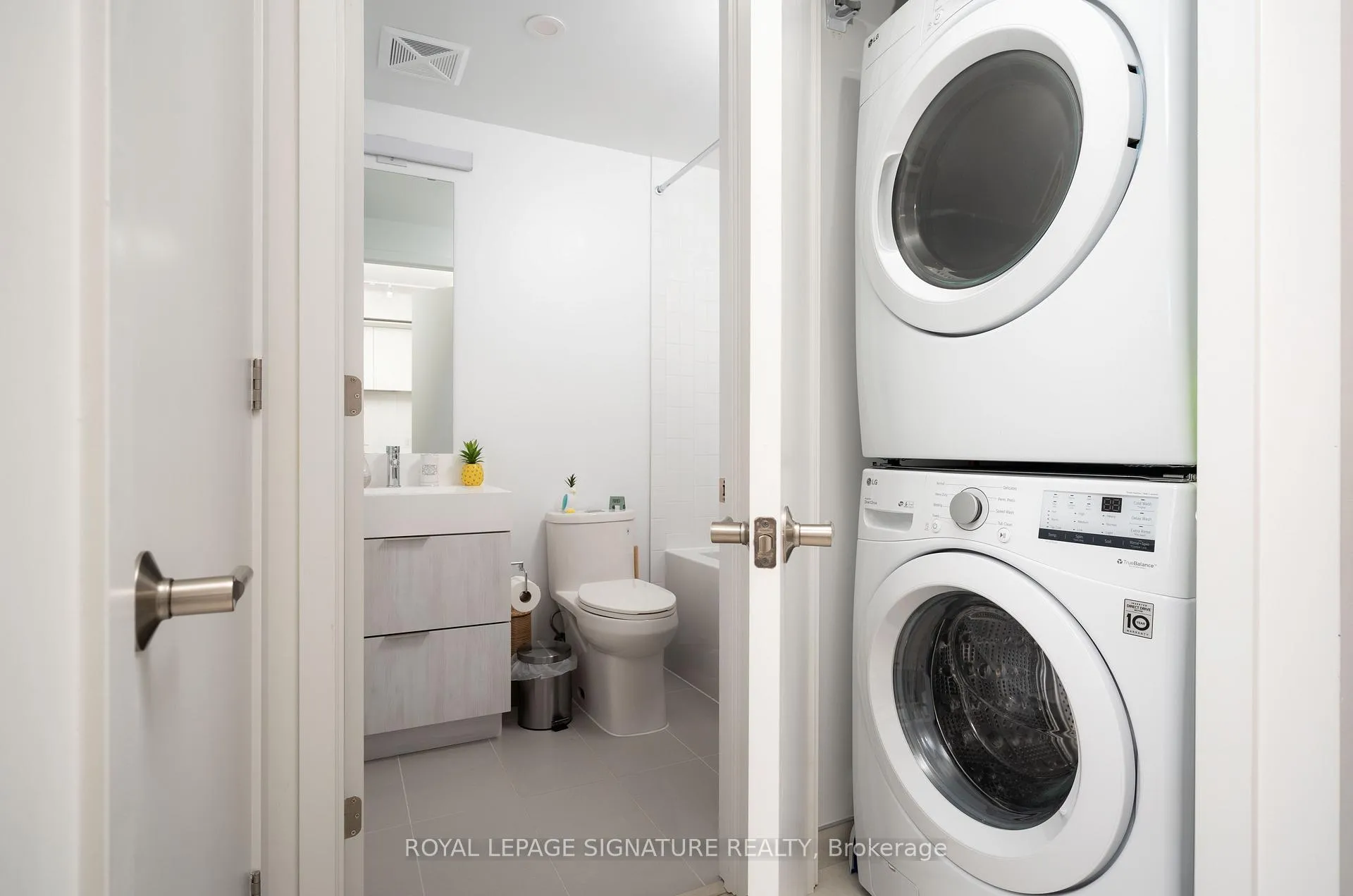 Photo 16 of Unit 1209, 130 River Street, Toronto, Regent Park — HOMEH