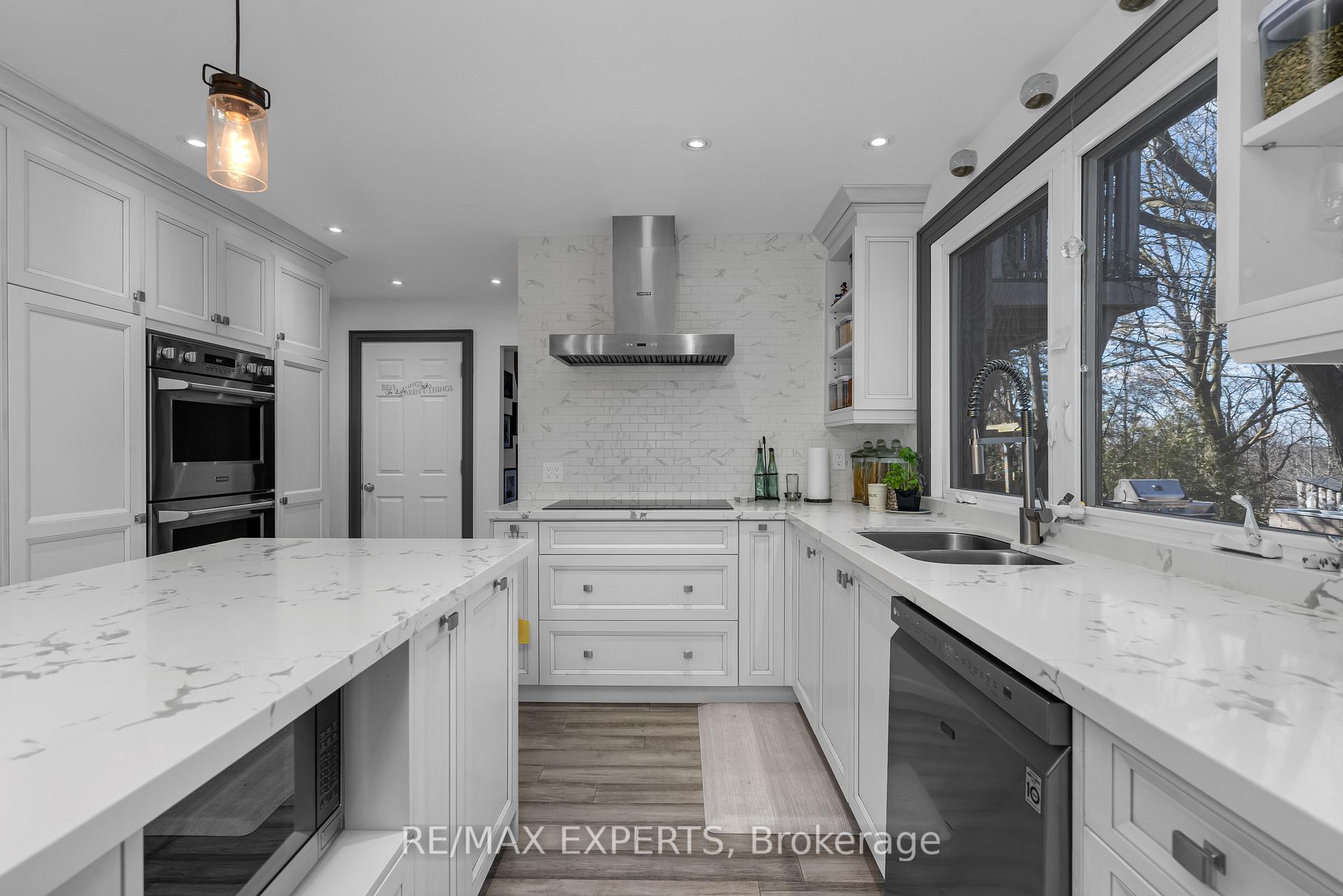 Photo 8 of 65 Birchview Crescent, Caledon, Bolton North — HOMEH