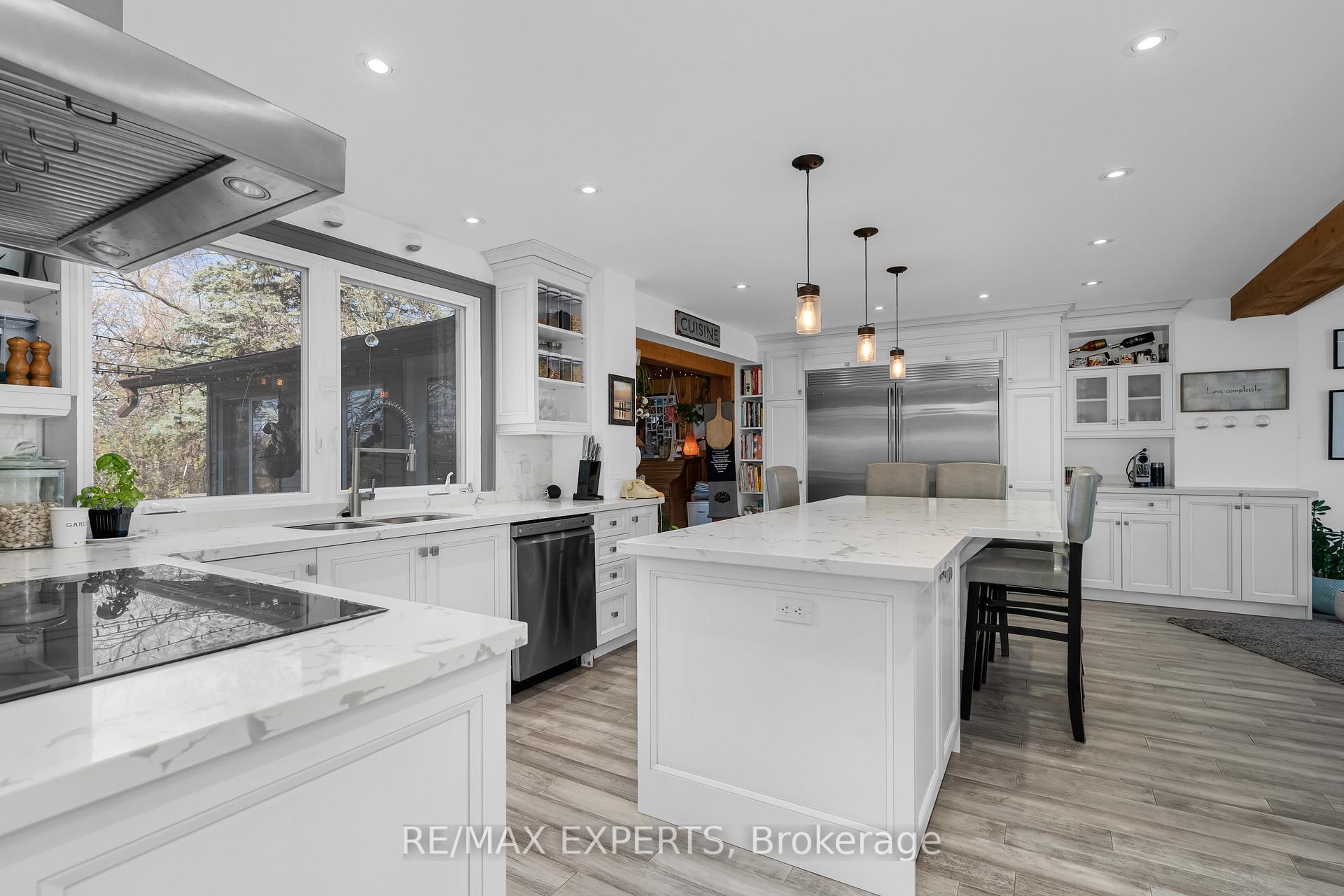 Photo 9 of 65 Birchview Crescent, Caledon, Bolton North — HOMEH