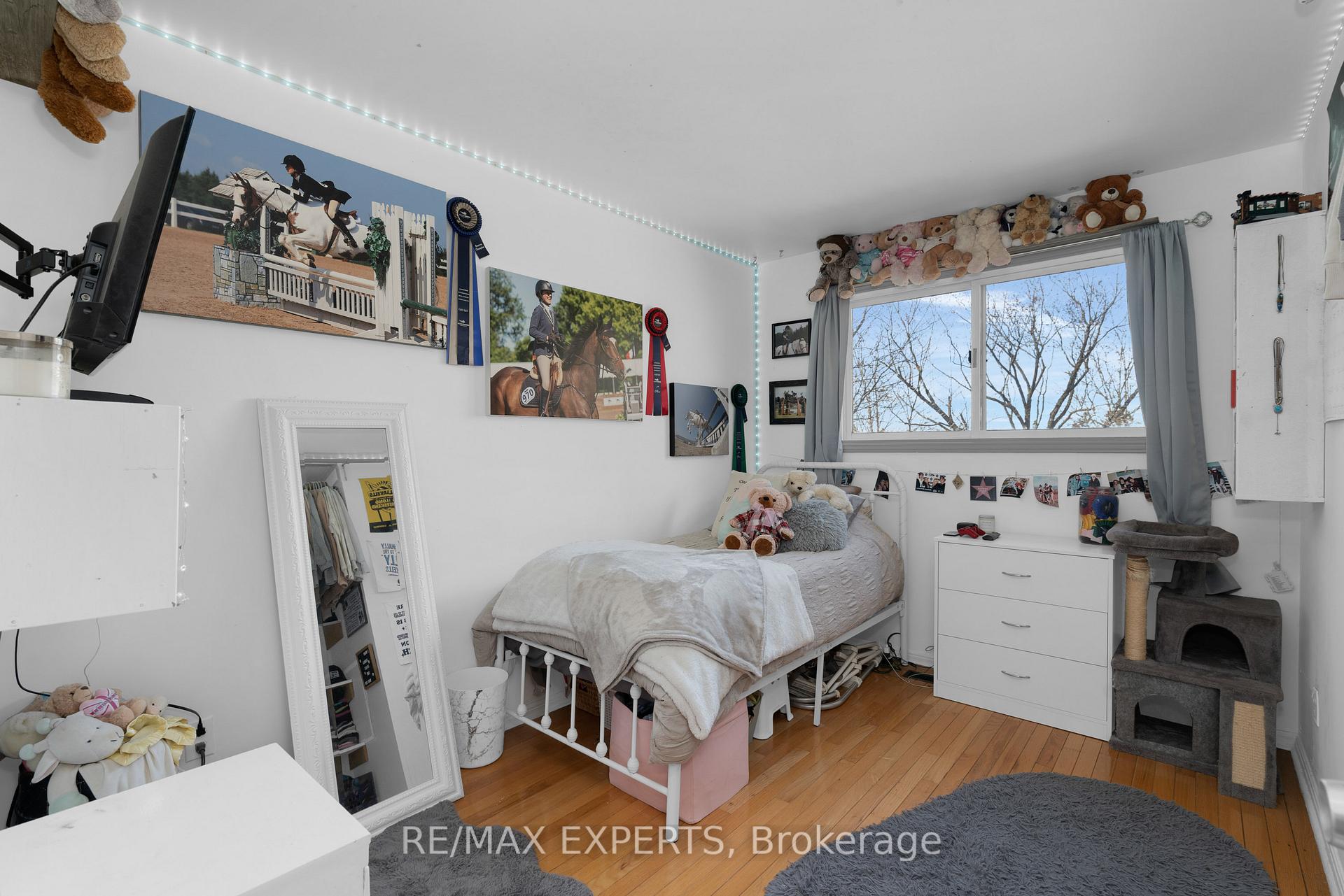 Photo 13 of 65 Birchview Crescent, Caledon, Bolton North — HOMEH