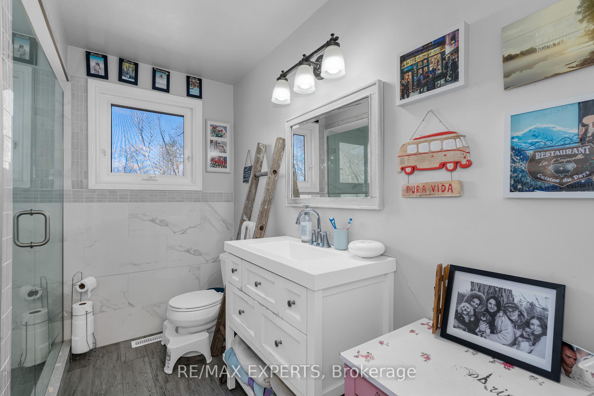 Photo 14 of 65 Birchview Crescent, Caledon, Bolton North — HOMEH