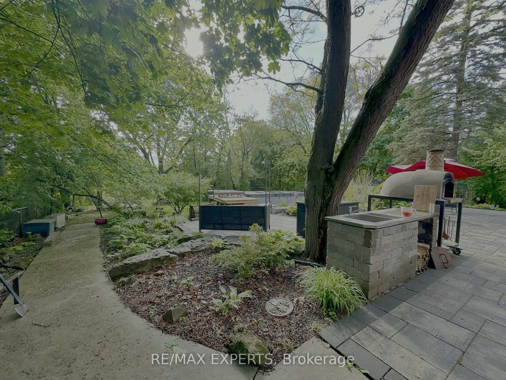 Photo 28 of 65 Birchview Crescent, Caledon, Bolton North — HOMEH