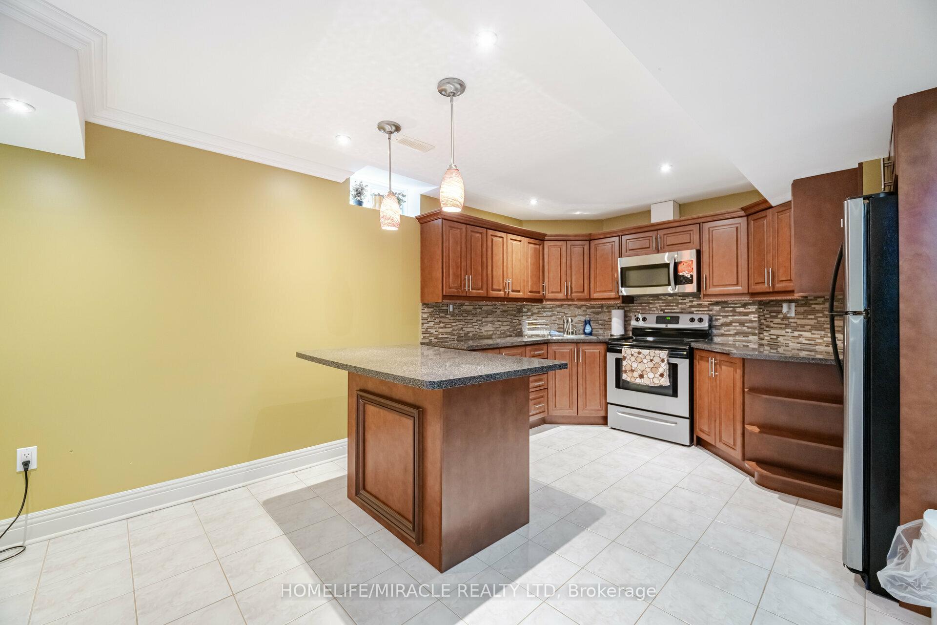 Photo 32 of 21 Summershade Street, Brampton, Vales of Castlemore — HOMEH