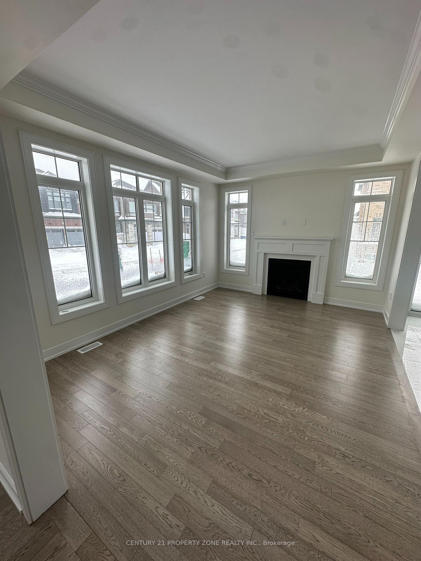 Photo 5 of 42 Orr Avenue, Vaughan, East Woodbridge — HOMEH