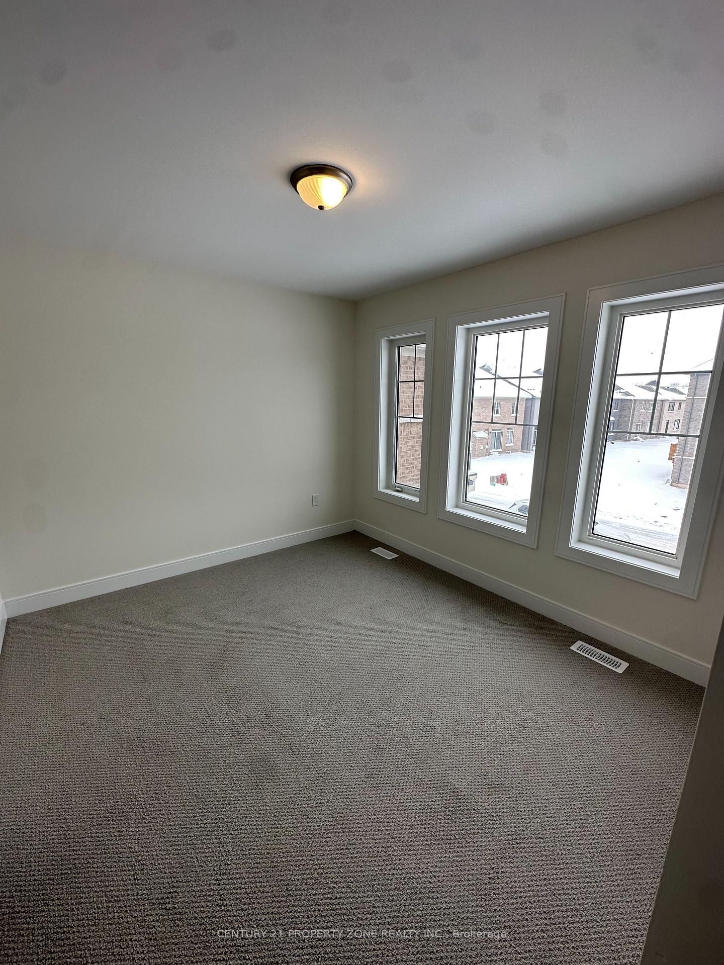 Photo 8 of 42 Orr Avenue, Vaughan, East Woodbridge — HOMEH