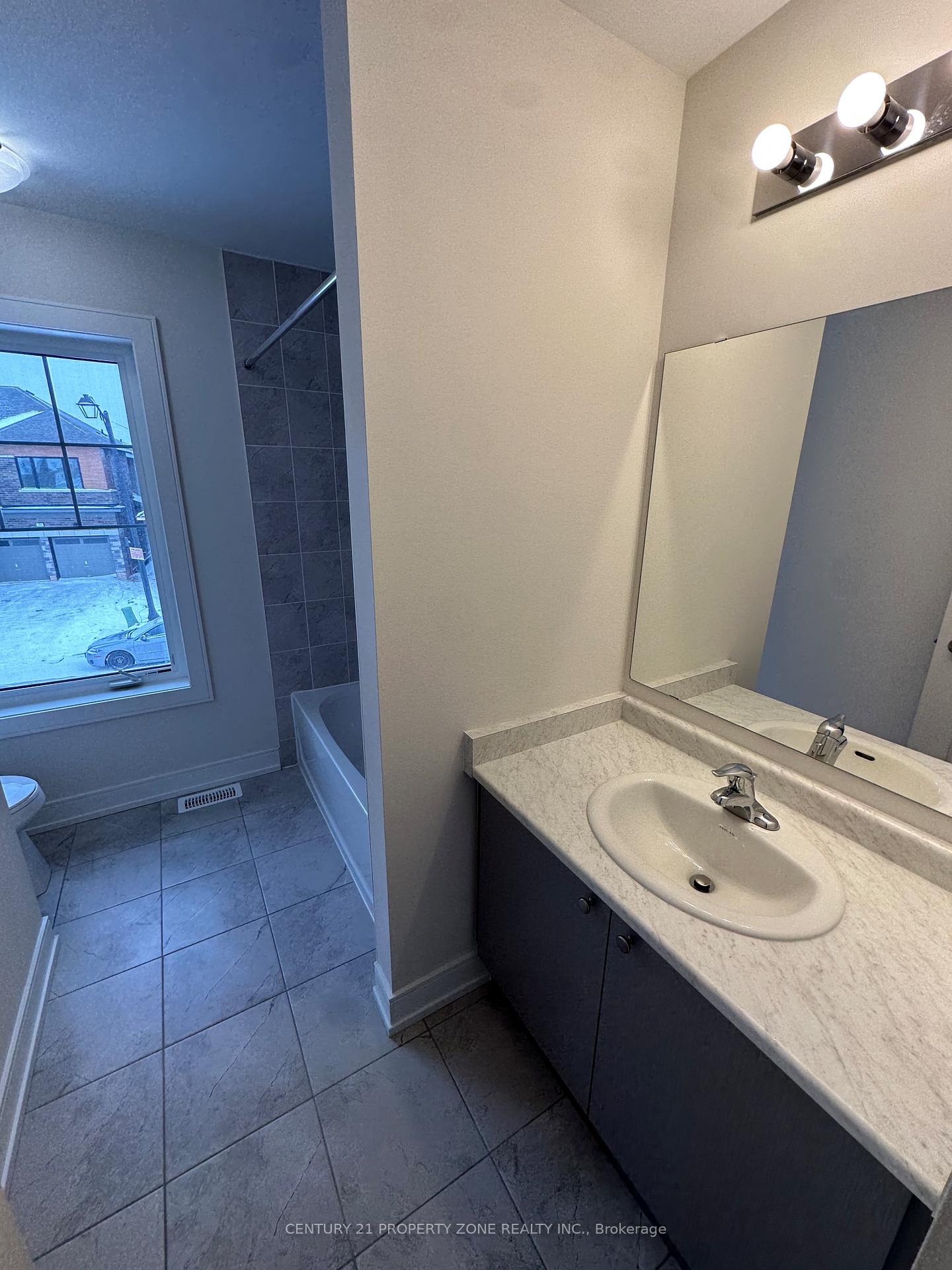 Photo 12 of 42 Orr Avenue, Vaughan, East Woodbridge — HOMEH
