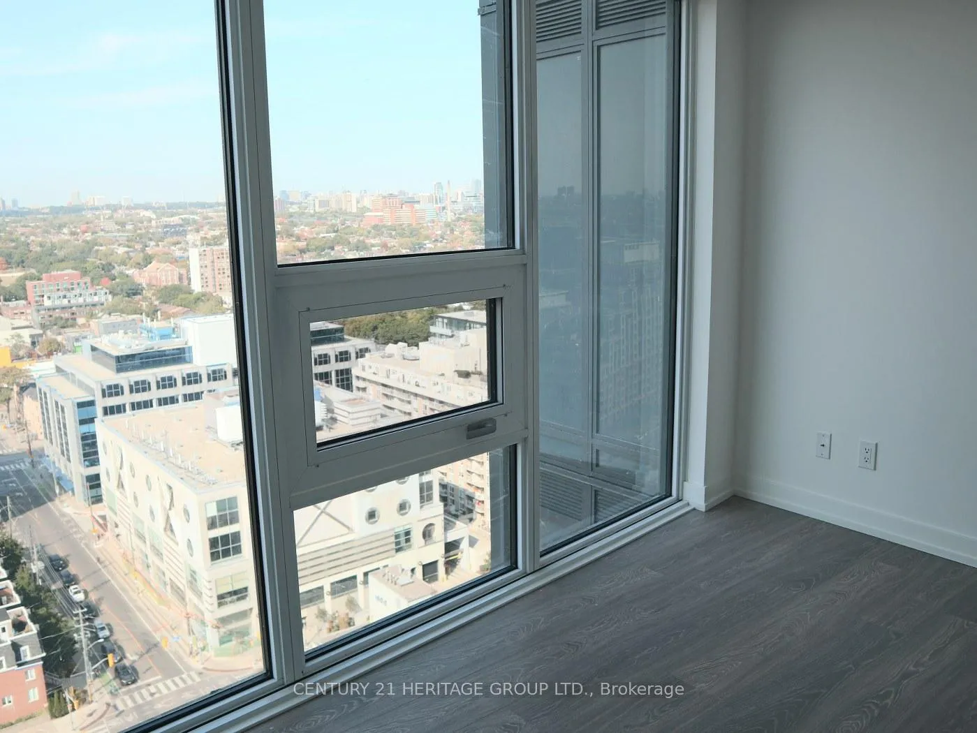 Photo 12 of Unit 2517, 19 Western Battery Road, Toronto, Niagara — HOMEH
