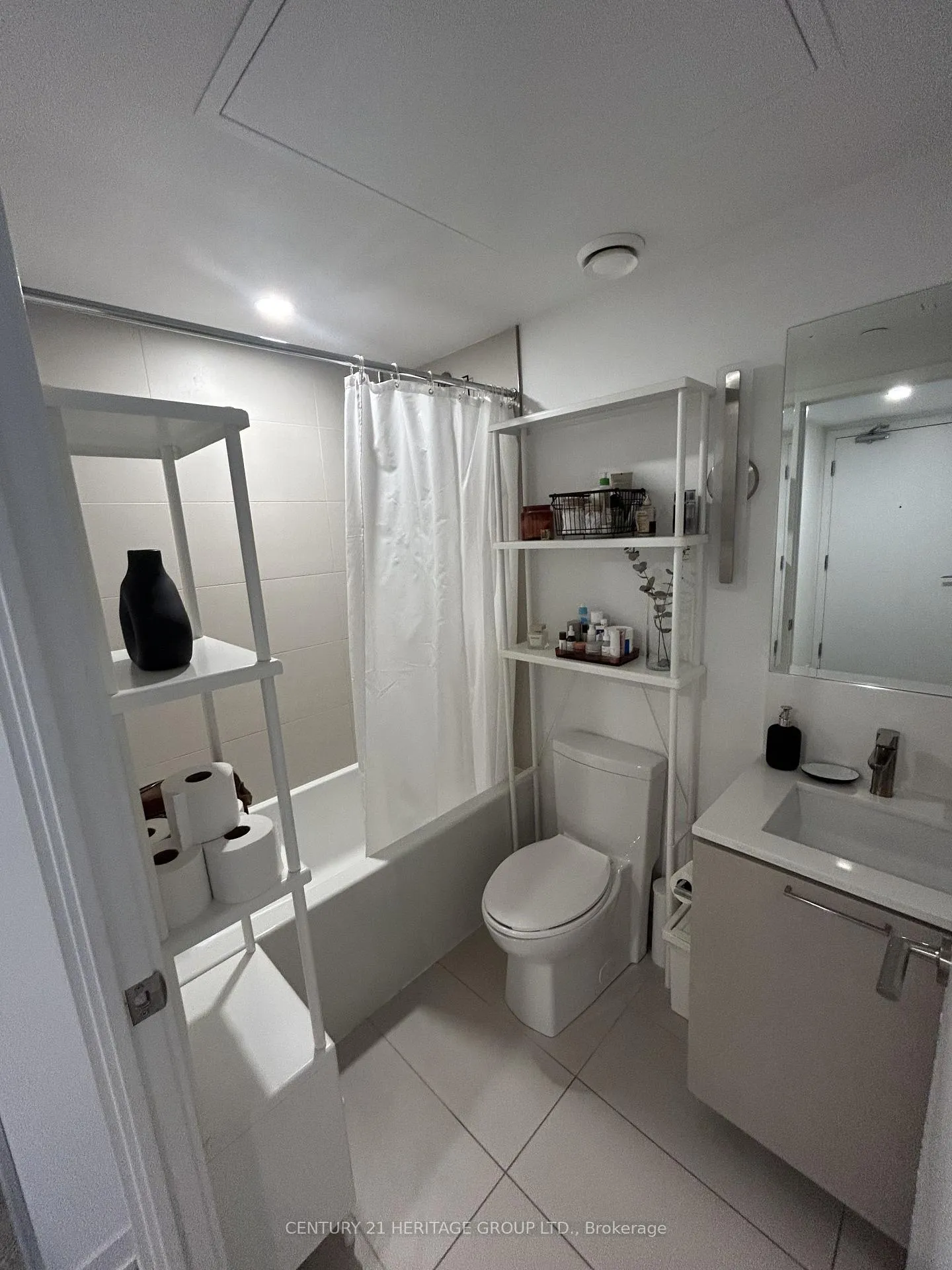 Photo 23 of Unit 2517, 19 Western Battery Road, Toronto, Niagara — HOMEH