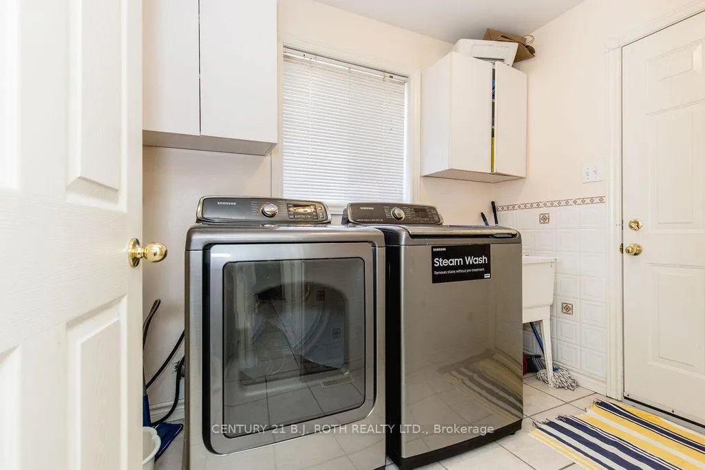 Photo 9 of 212 Pringle Drive, Barrie, Edgehill Drive — HOMEH