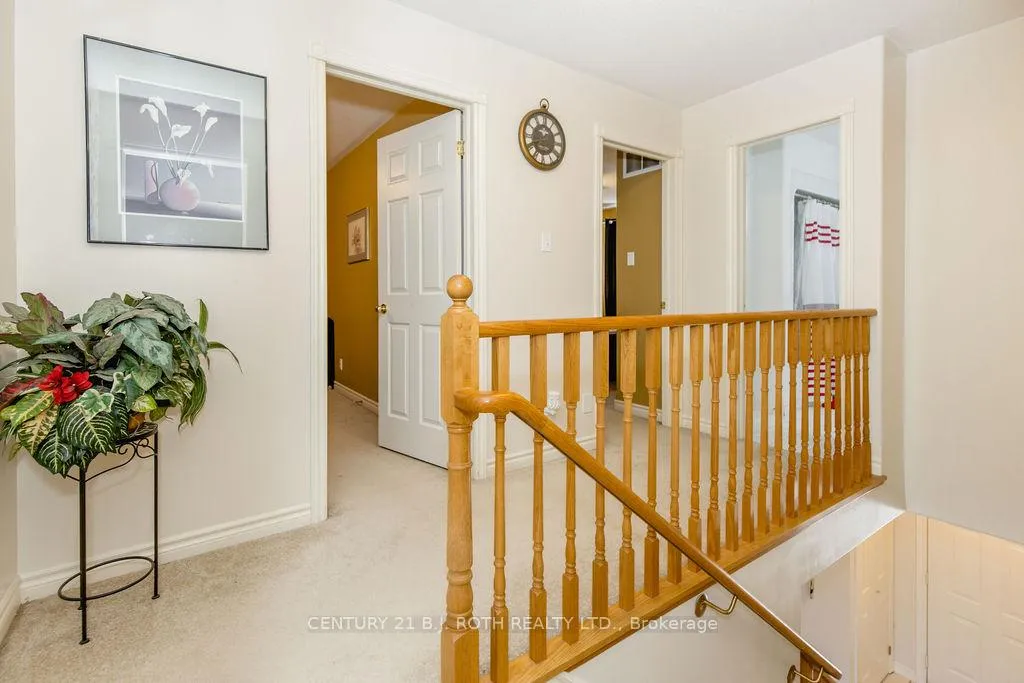 Photo 11 of 212 Pringle Drive, Barrie, Edgehill Drive — HOMEH