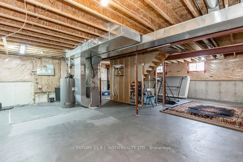 Photo 14 of 212 Pringle Drive, Barrie, Edgehill Drive — HOMEH